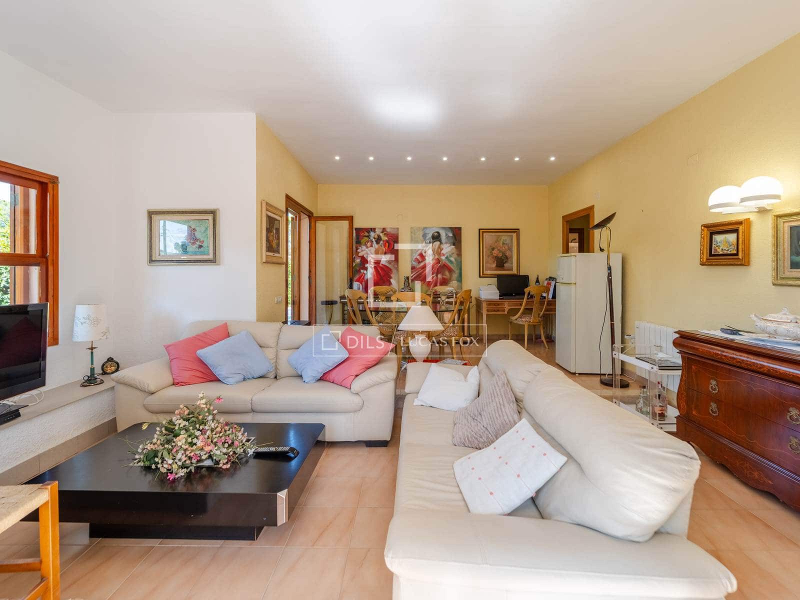 3 slaapkamer Villa te koop in L'Eliana met zwembad garage - € 890.000 (Ref: 10158675)