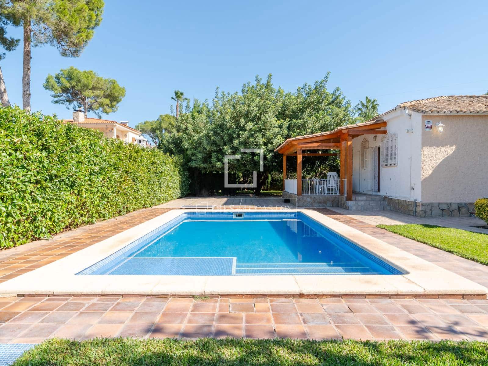 3 slaapkamer Villa te koop in L'Eliana met zwembad garage - € 890.000 (Ref: 10158675)