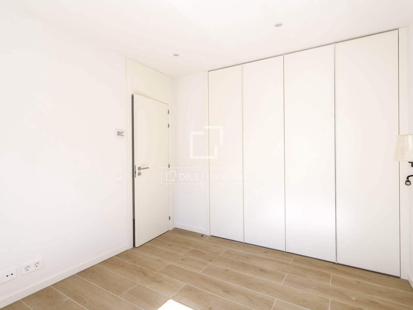 Appartement de 2 chambres à louer à Madrid ville avec garage - 1 550 € (Ref: 10159925)