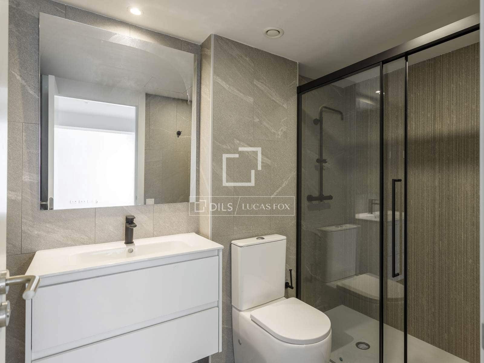 Appartement de 2 chambres à louer à Madrid ville avec garage - 1 550 € (Ref: 10159925)