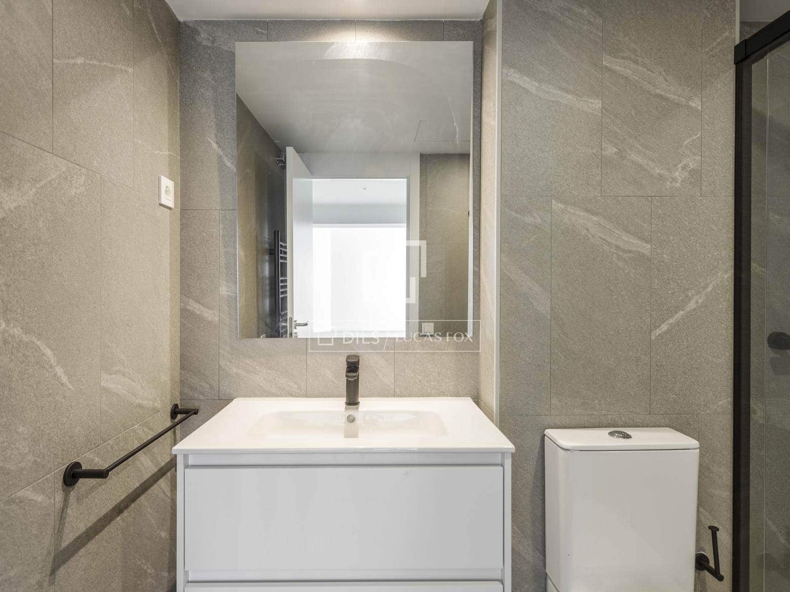 Appartement de 2 chambres à louer à Madrid ville avec garage - 1 550 € (Ref: 10159925)