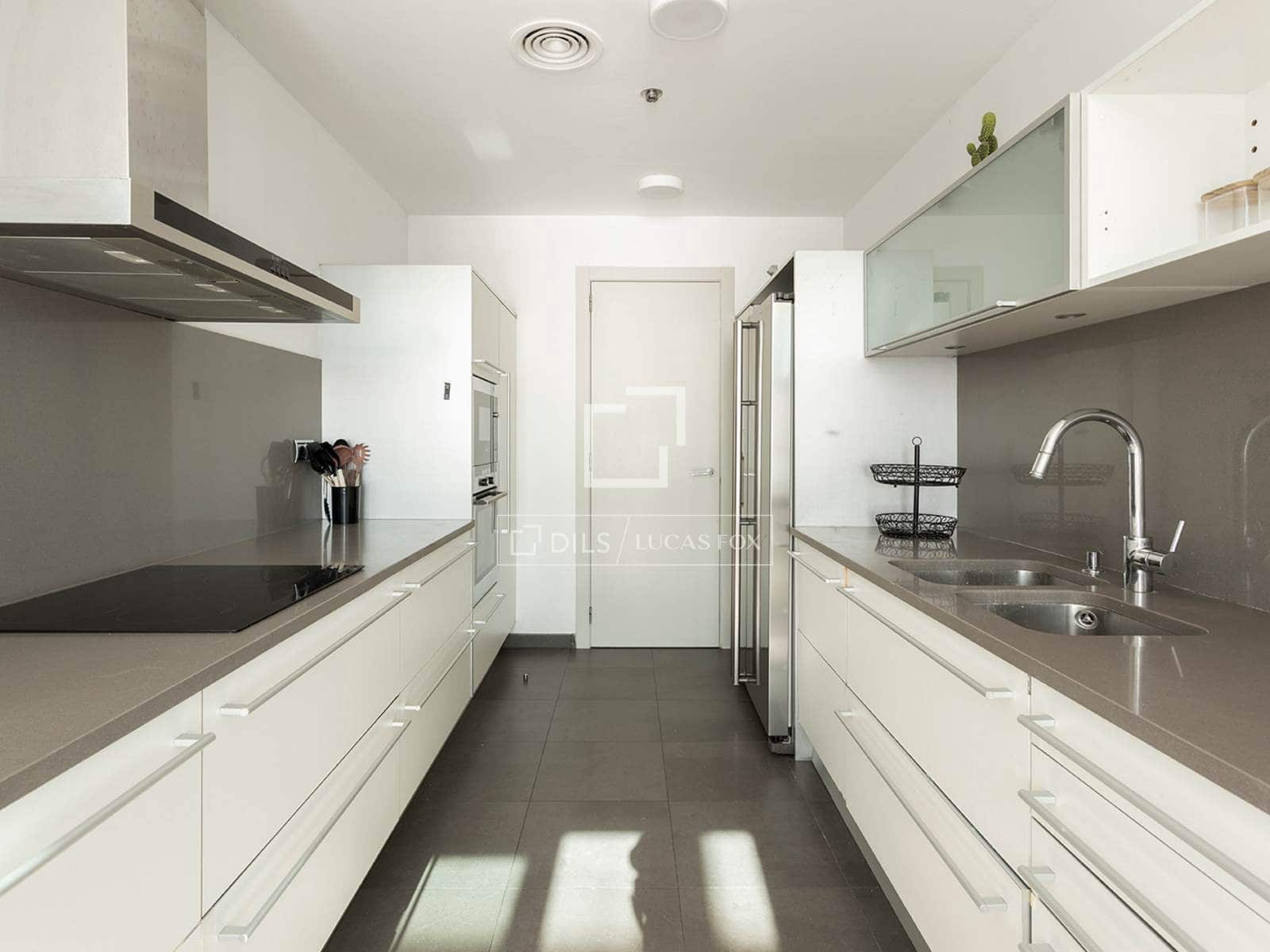 3 makuuhuone Kattohuoneisto vuokrattavana paikassa Barcelona kaupunki mukana uima-altaan - 8 500 € (Ref: 10160060)