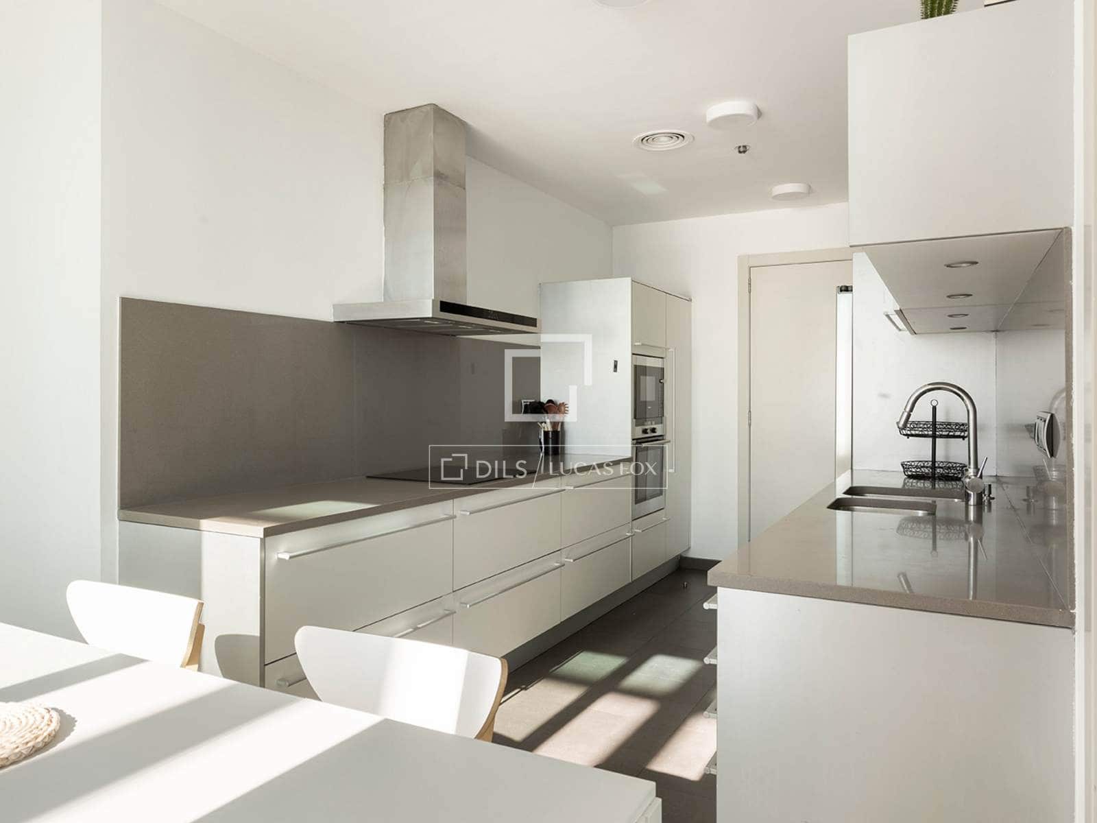 3 makuuhuone Kattohuoneisto vuokrattavana paikassa Barcelona kaupunki mukana uima-altaan - 8 500 € (Ref: 10160060)