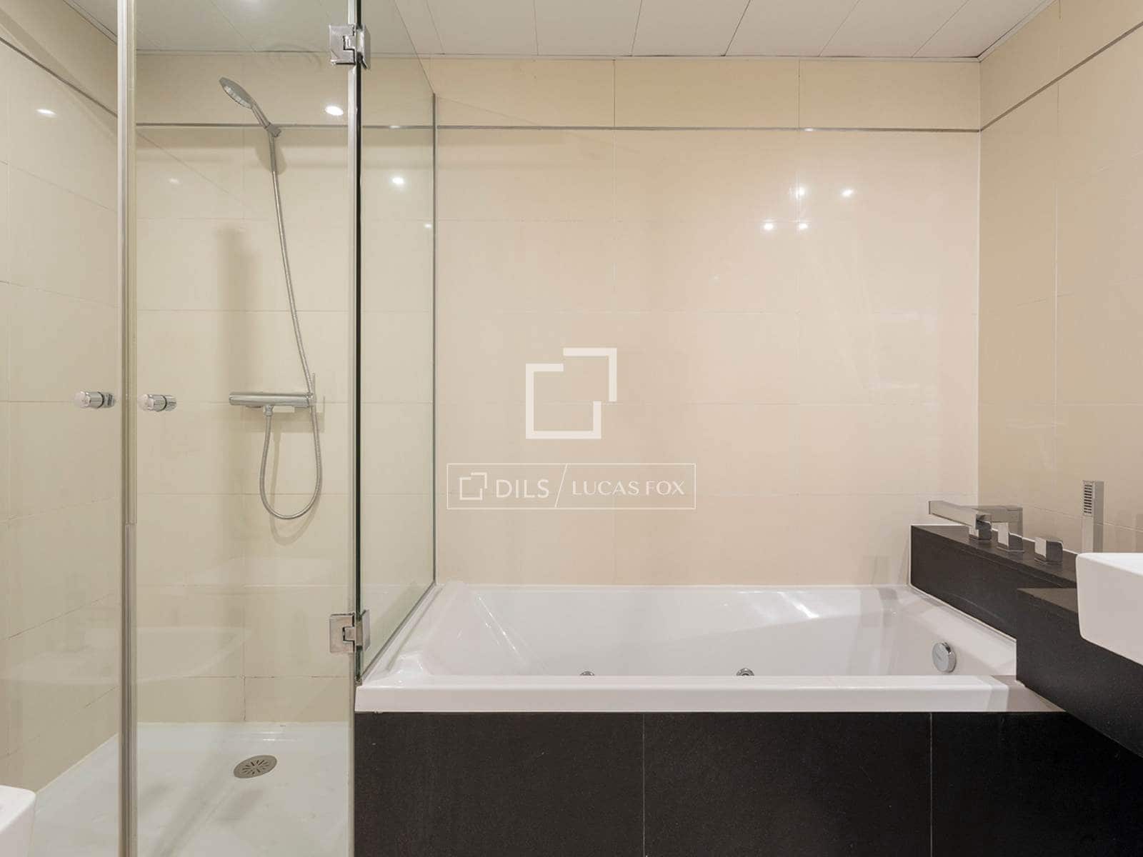 3 makuuhuone Kattohuoneisto vuokrattavana paikassa Barcelona kaupunki mukana uima-altaan - 8 500 € (Ref: 10160060)