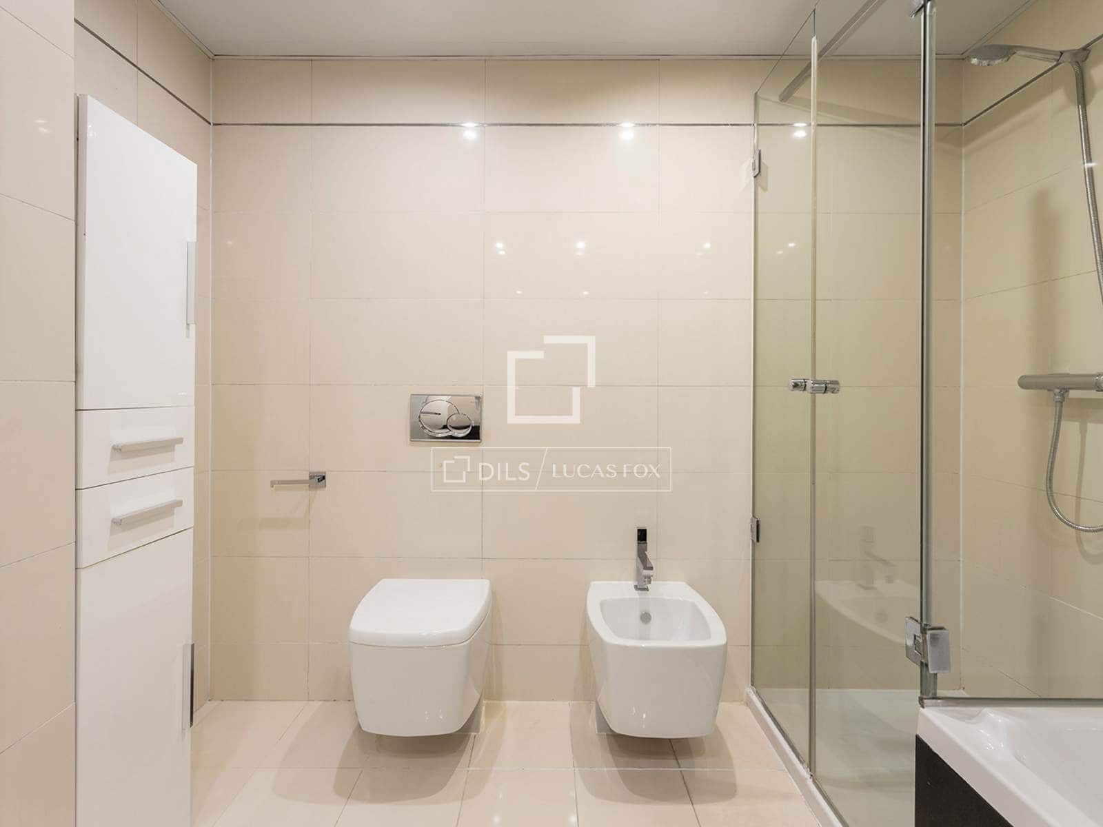 3 makuuhuone Kattohuoneisto vuokrattavana paikassa Barcelona kaupunki mukana uima-altaan - 8 500 € (Ref: 10160060)
