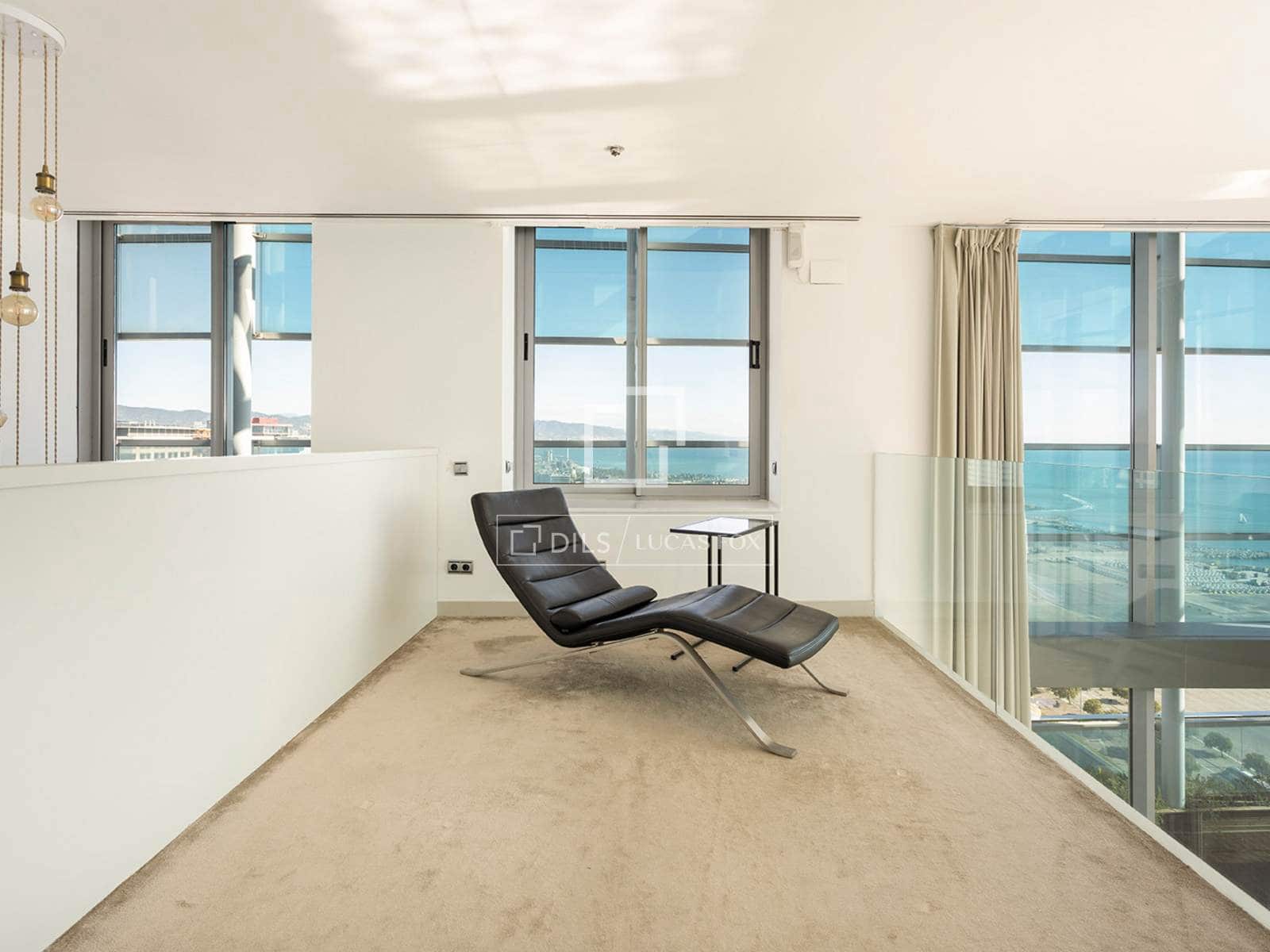 3 makuuhuone Kattohuoneisto vuokrattavana paikassa Barcelona kaupunki mukana uima-altaan - 8 500 € (Ref: 10160060)