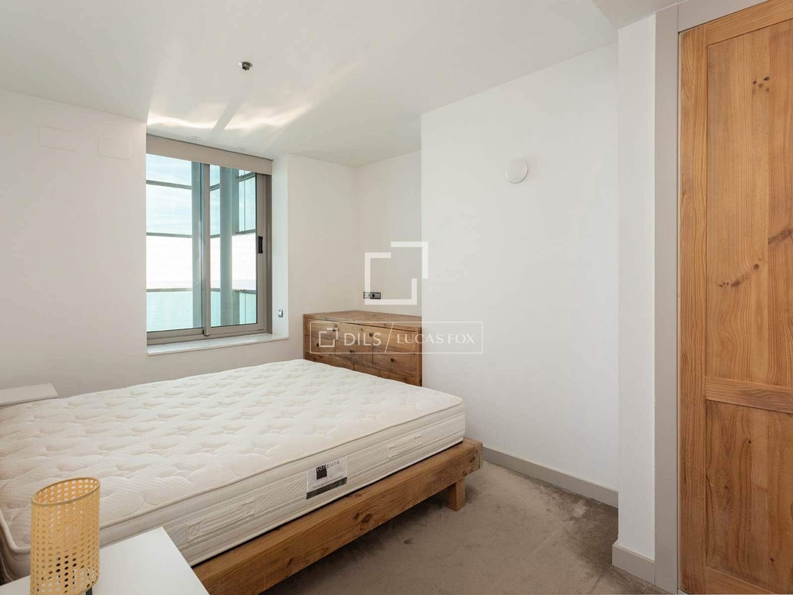 3 makuuhuone Kattohuoneisto vuokrattavana paikassa Barcelona kaupunki mukana uima-altaan - 8 500 € (Ref: 10160060)