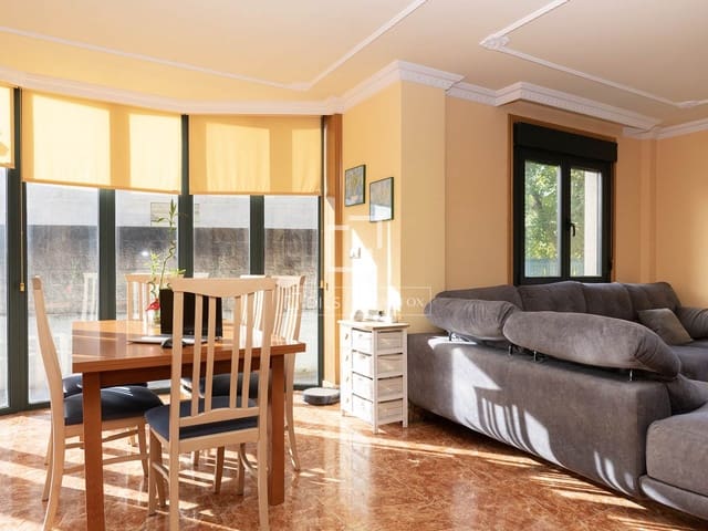 4 sypialnia Willa na sprzedaż w Moaña z garażem - 565 000 € (Ref: 10160063)