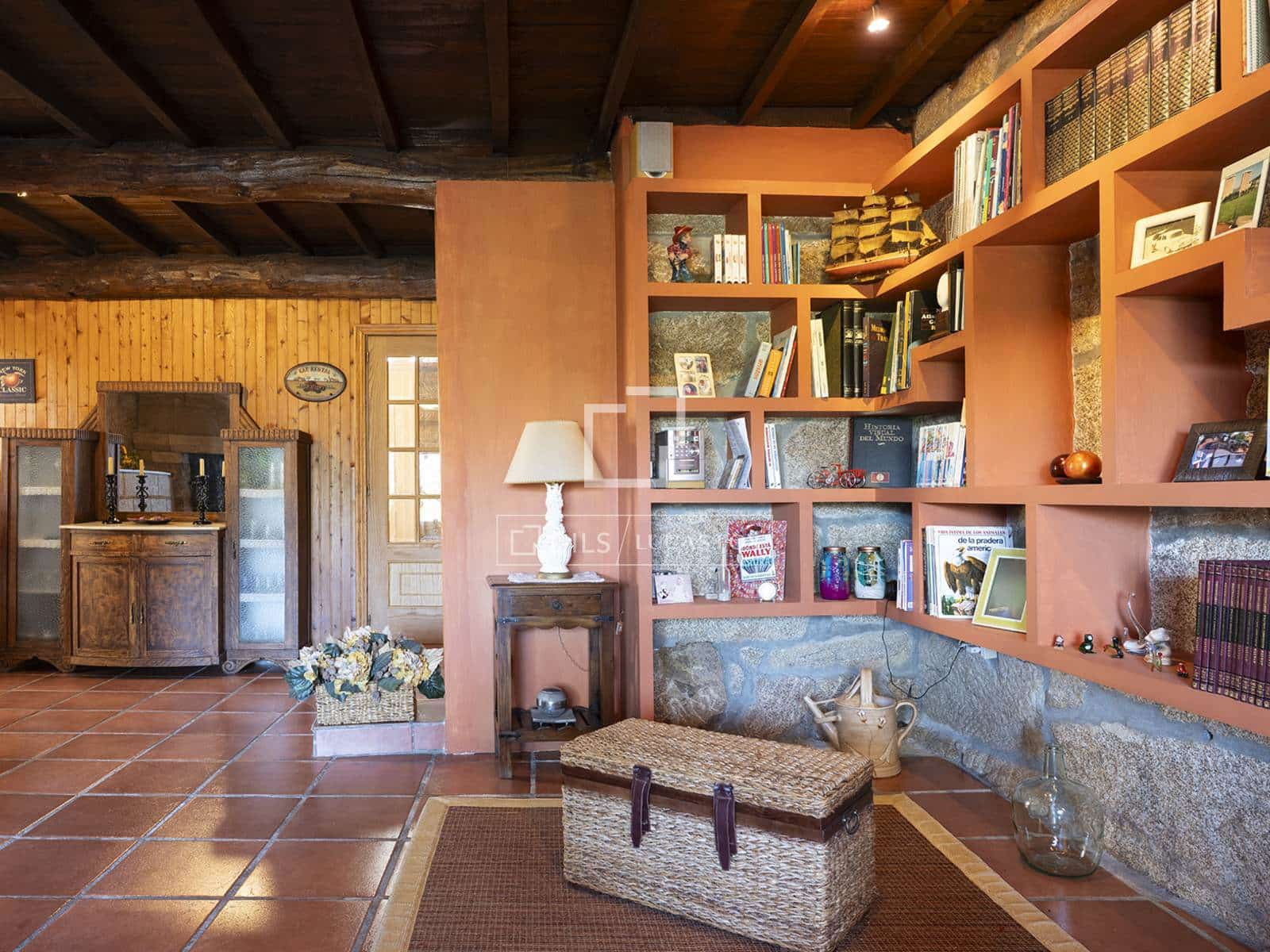 4 sovrum Villa till salu i Amoeiro med garage - 325 000 € (Ref: 10160064)