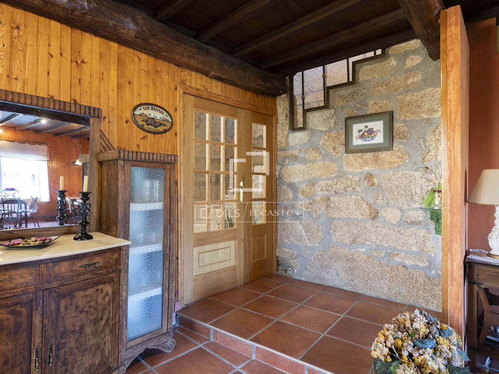 4 sovrum Villa till salu i Amoeiro med garage - 325 000 € (Ref: 10160064)