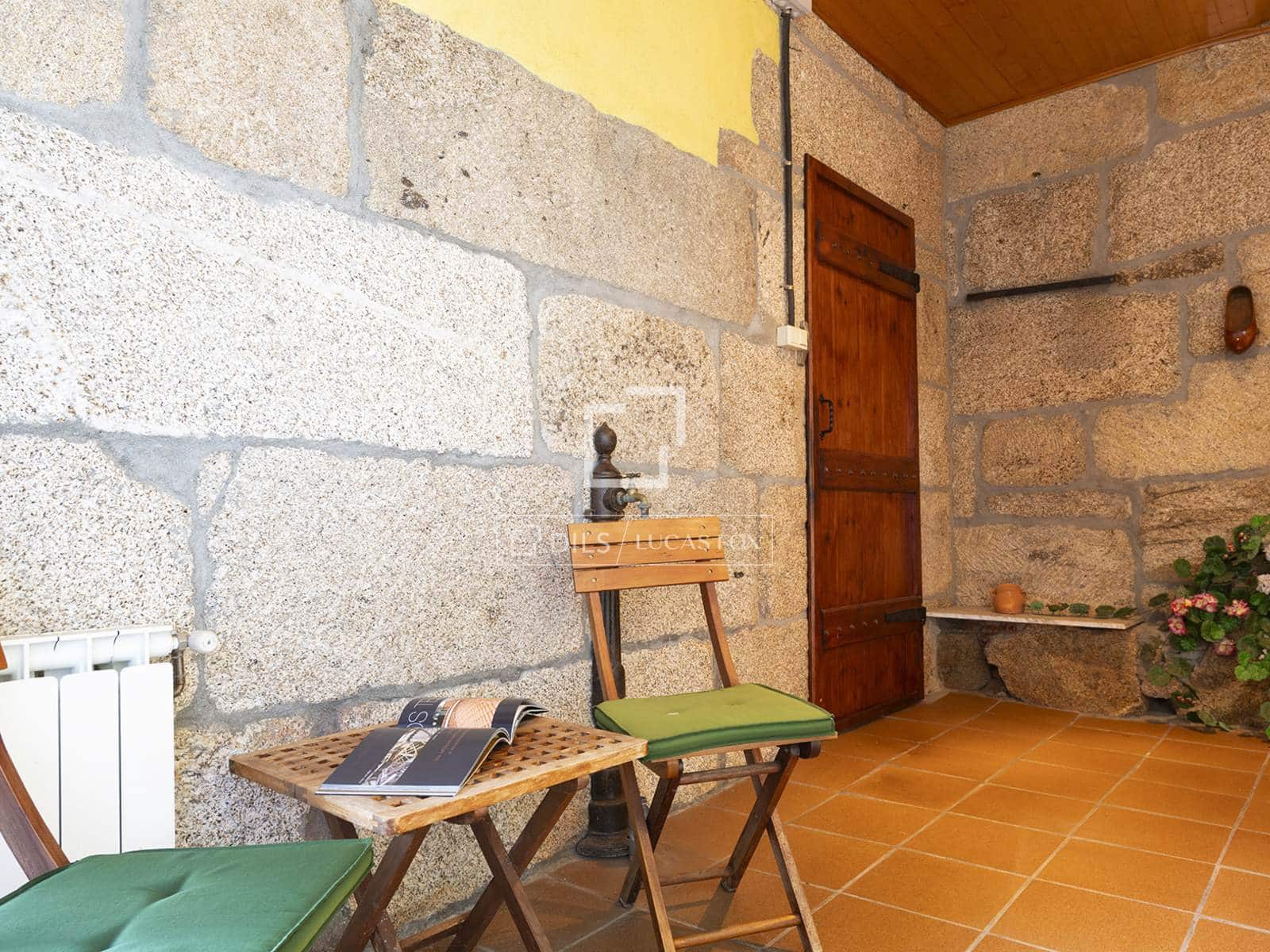 4 sovrum Villa till salu i Amoeiro med garage - 325 000 € (Ref: 10160064)