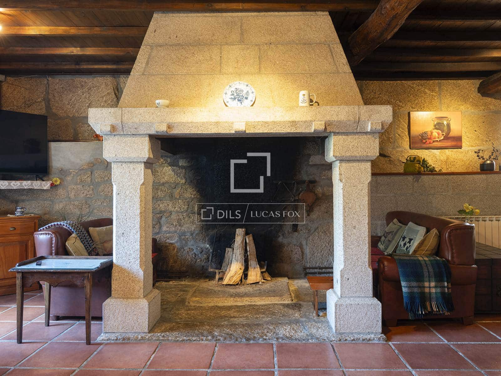4 sovrum Villa till salu i Amoeiro med garage - 325 000 € (Ref: 10160064)