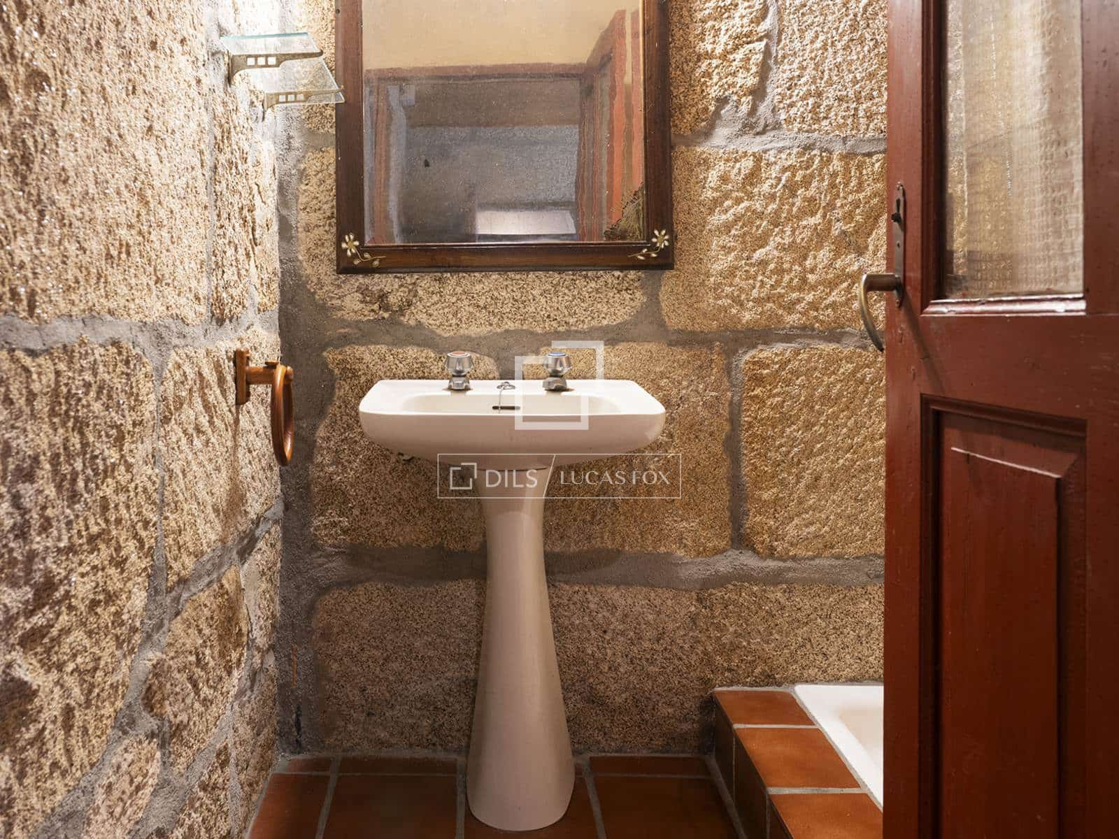 4 sovrum Villa till salu i Amoeiro med garage - 325 000 € (Ref: 10160064)