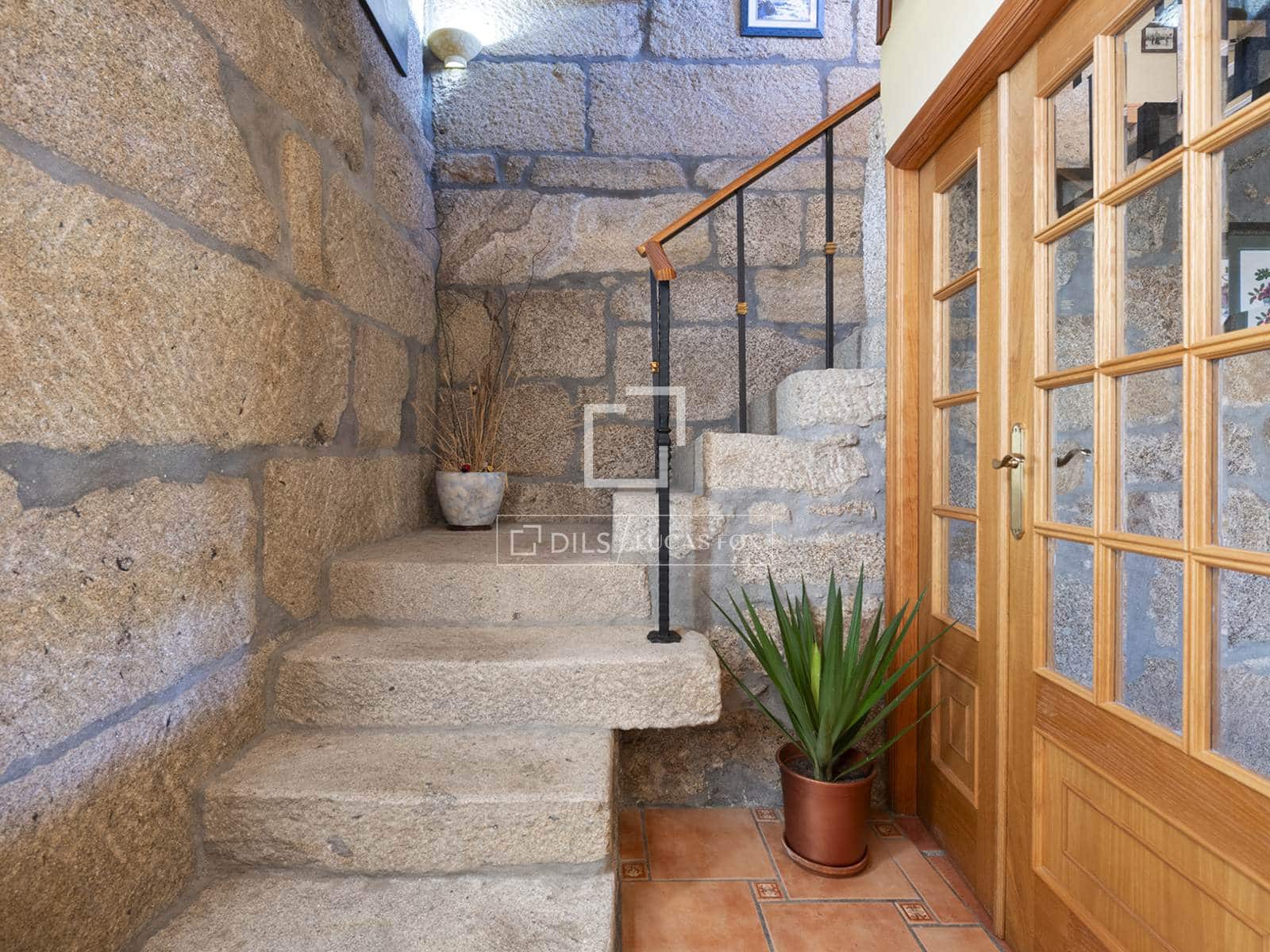 4 sovrum Villa till salu i Amoeiro med garage - 325 000 € (Ref: 10160064)