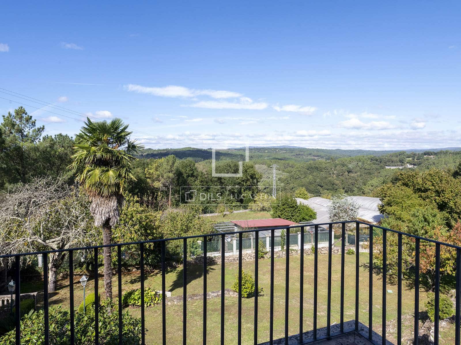 4 sovrum Villa till salu i Amoeiro med garage - 325 000 € (Ref: 10160064)