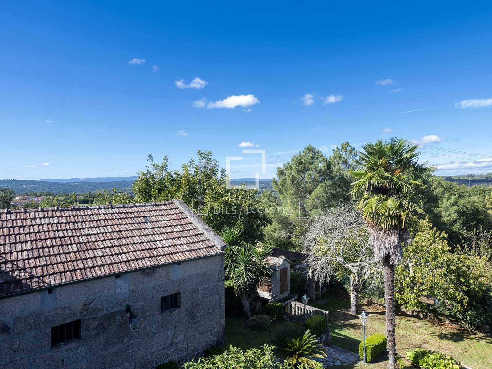 4 sovrum Villa till salu i Amoeiro med garage - 325 000 € (Ref: 10160064)