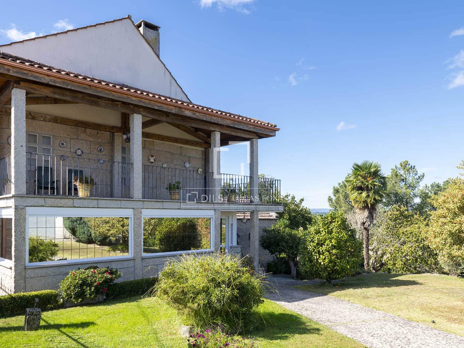 4 sovrum Villa till salu i Amoeiro med garage - 325 000 € (Ref: 10160064)