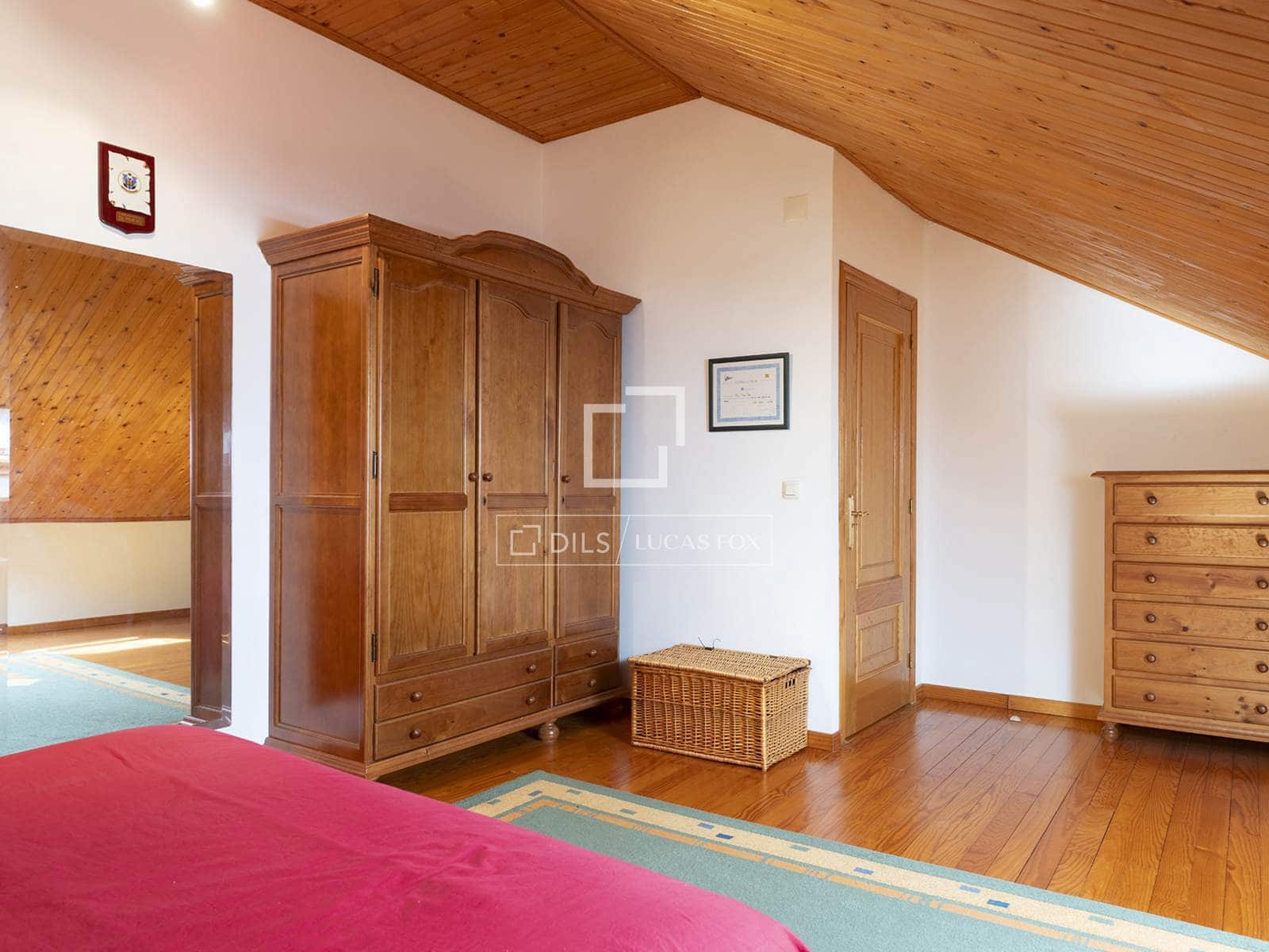4 sovrum Villa till salu i Amoeiro med garage - 325 000 € (Ref: 10160064)