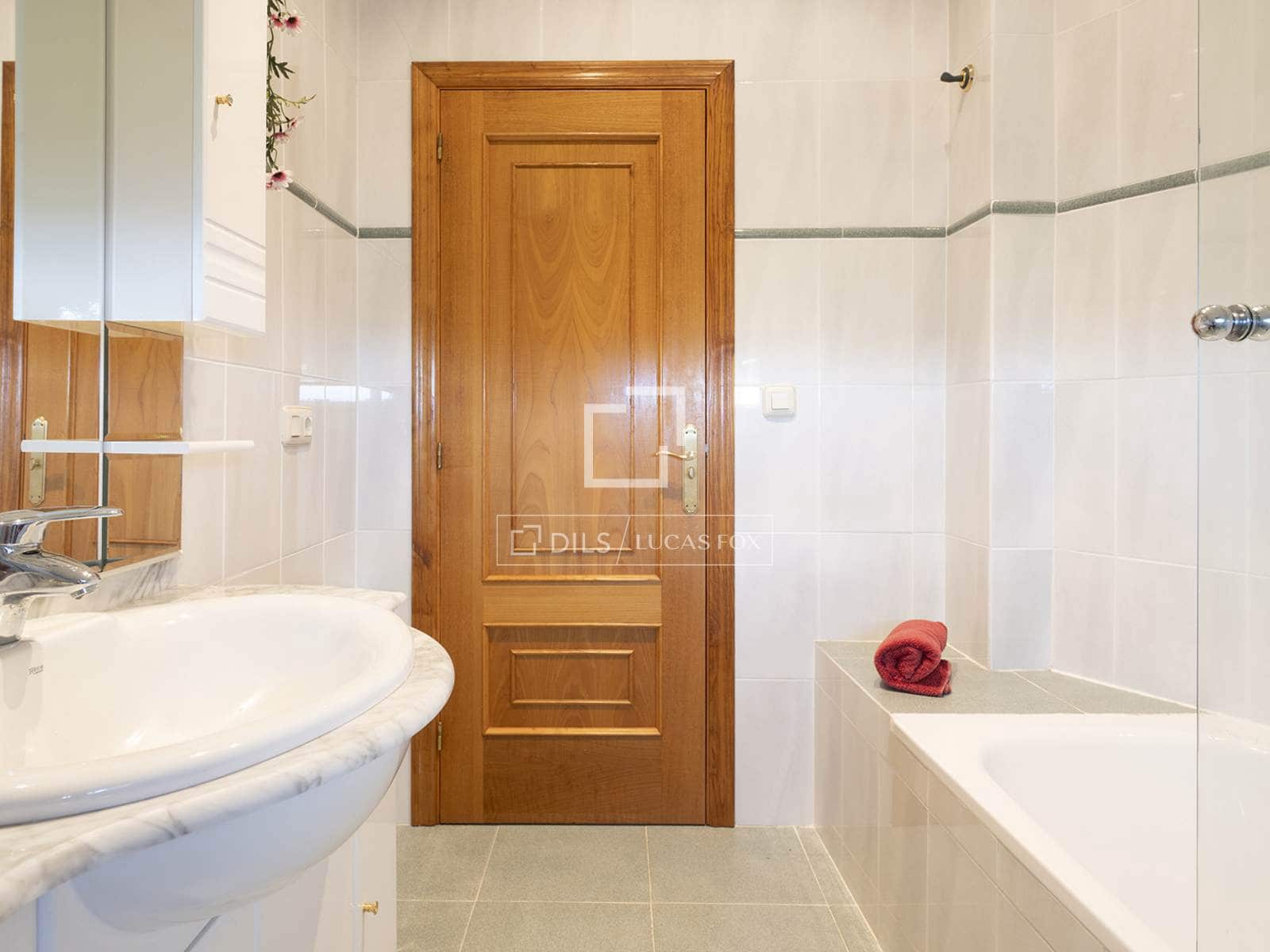 4 sovrum Villa till salu i Amoeiro med garage - 325 000 € (Ref: 10160064)