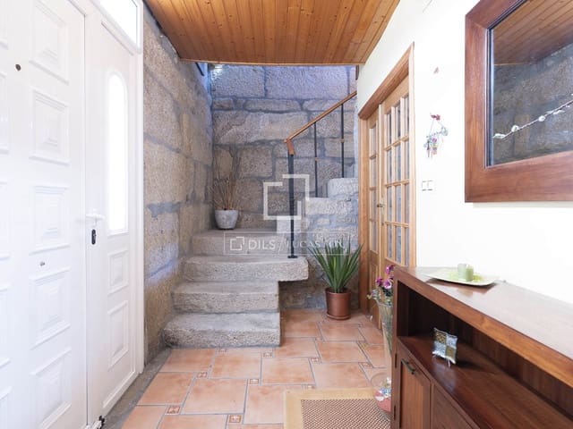 4 soverom Villa til salgs i Amoeiro med garasje - € 325 000 (Ref: 10160064)