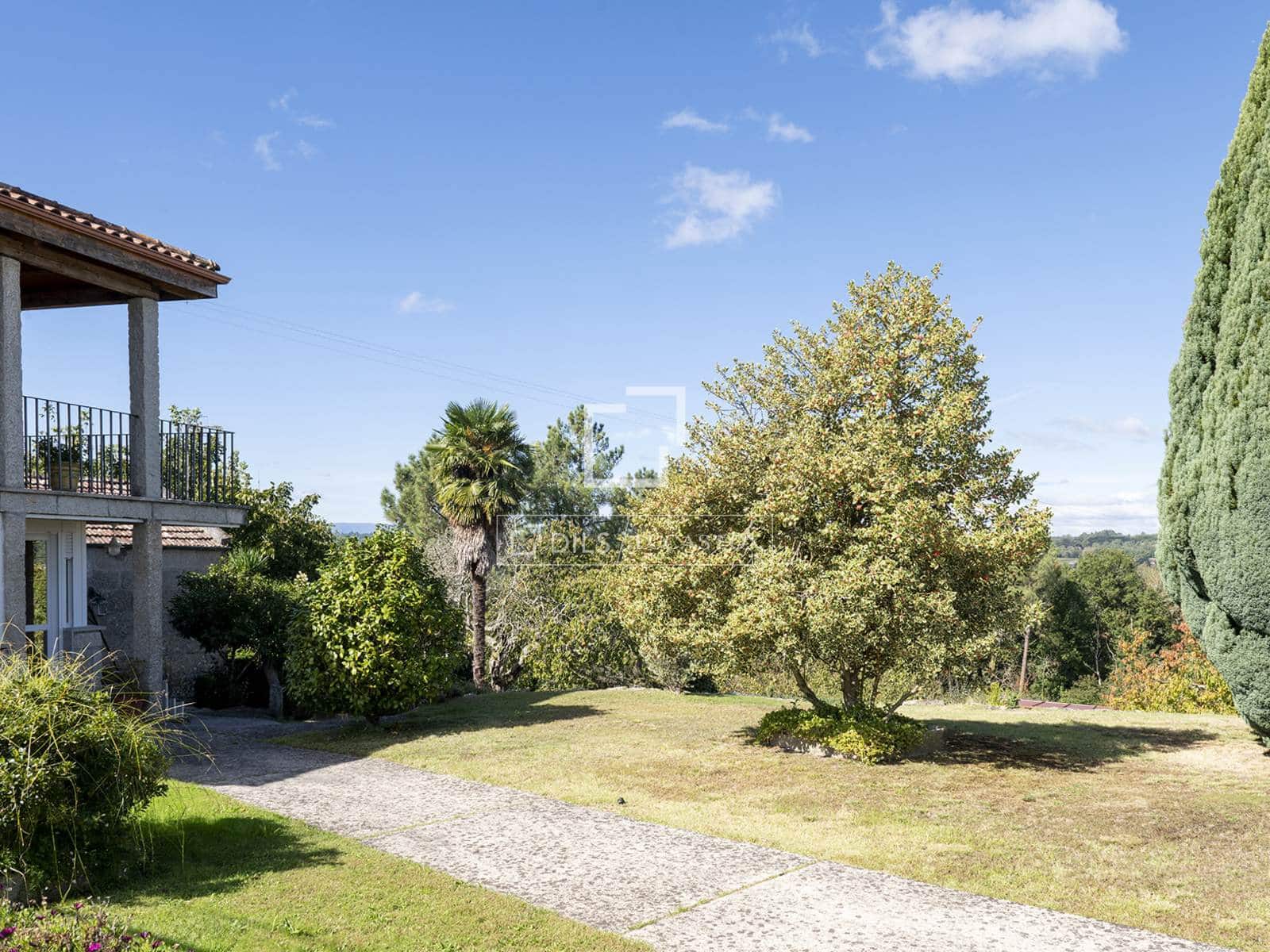 4 sovrum Villa till salu i Amoeiro med garage - 325 000 € (Ref: 10160064)