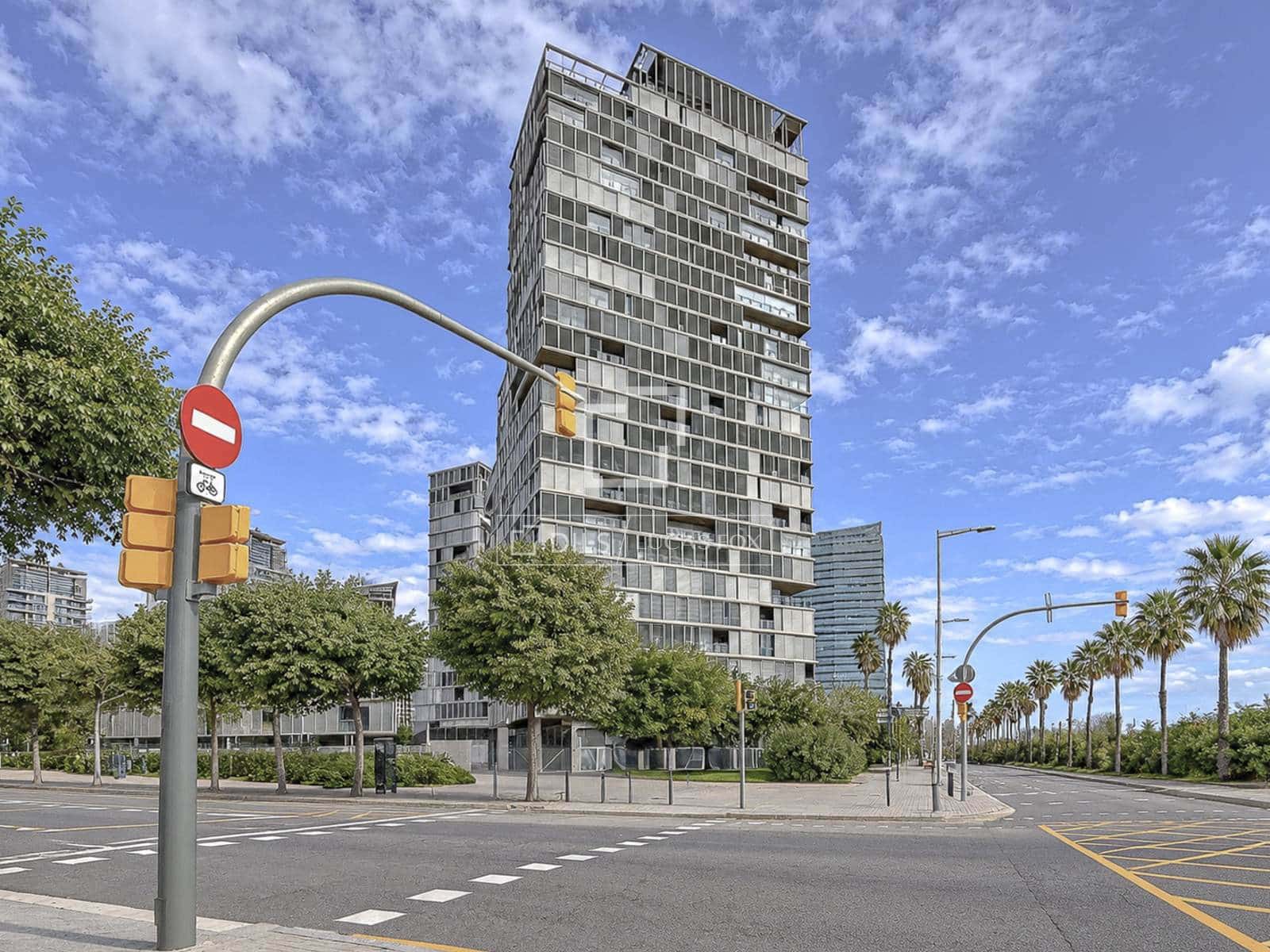 2 sypialnia Apartament na sprzedaż w Miasto Barcelona z basenem - 885 000 € (Ref: 10160065)