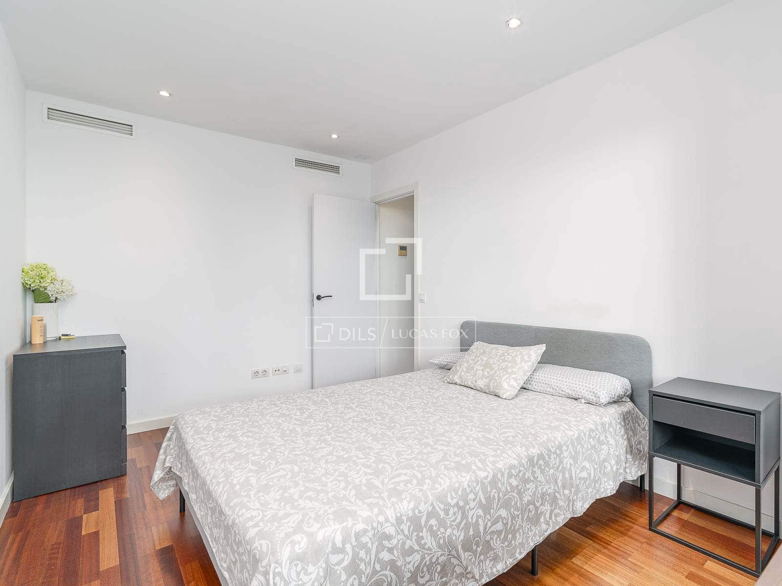 2 sypialnia Apartament na sprzedaż w Miasto Barcelona z basenem - 885 000 € (Ref: 10160065)
