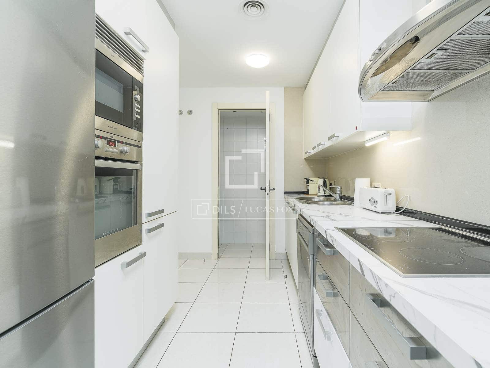 2 sypialnia Apartament na sprzedaż w Miasto Barcelona z basenem - 885 000 € (Ref: 10160065)