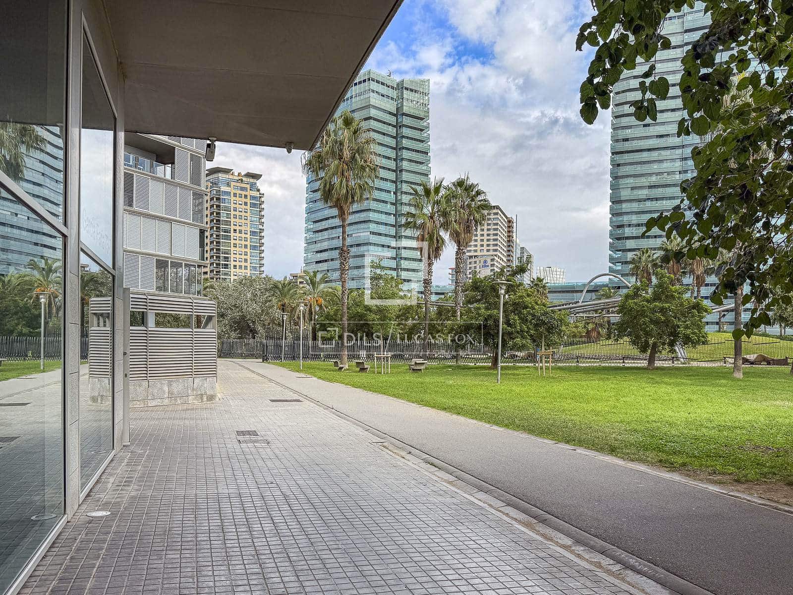 2 sypialnia Apartament na sprzedaż w Miasto Barcelona z basenem - 885 000 € (Ref: 10160065)