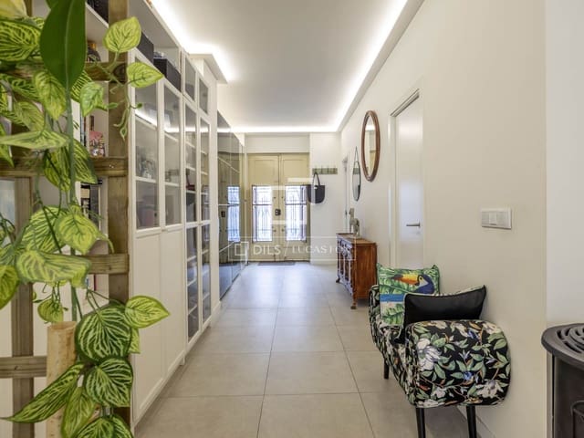 3 soverom Leilighet til salgs i Valencia by med svømmebasseng - € 439 000 (Ref: 10160066)