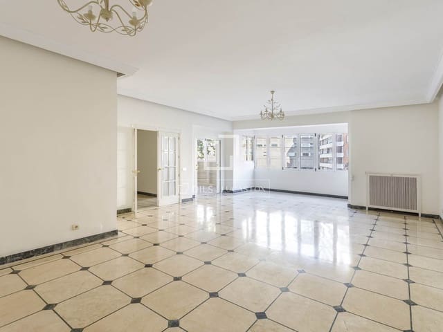 6 soveværelse Lejlighed til leje i Guindalera, Madrid by med garage - € 6.500 (Ref: 10160234)