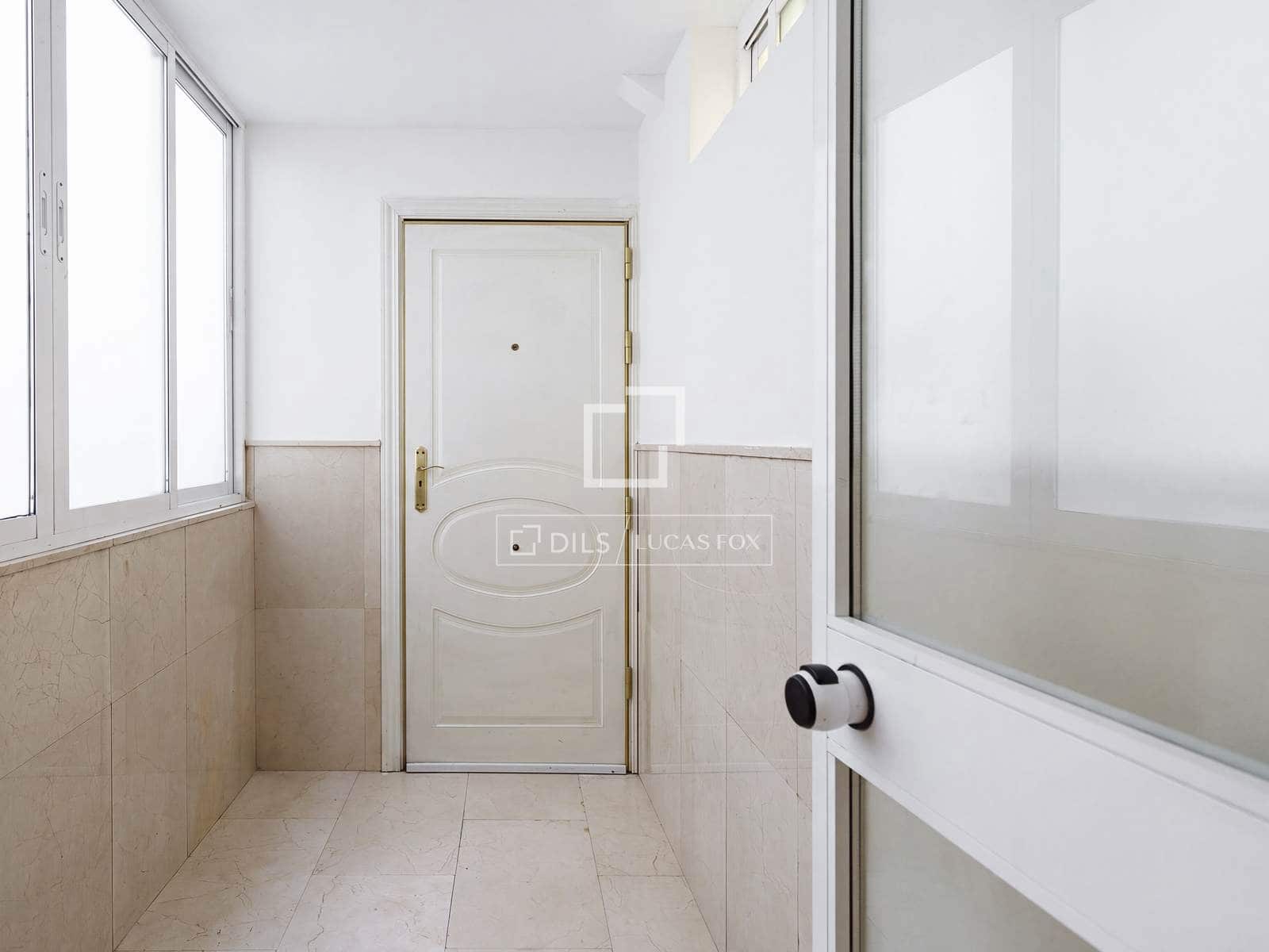 6 soveværelse Lejlighed til leje i Madrid by med garage - € 6.500 (Ref: 10160234)