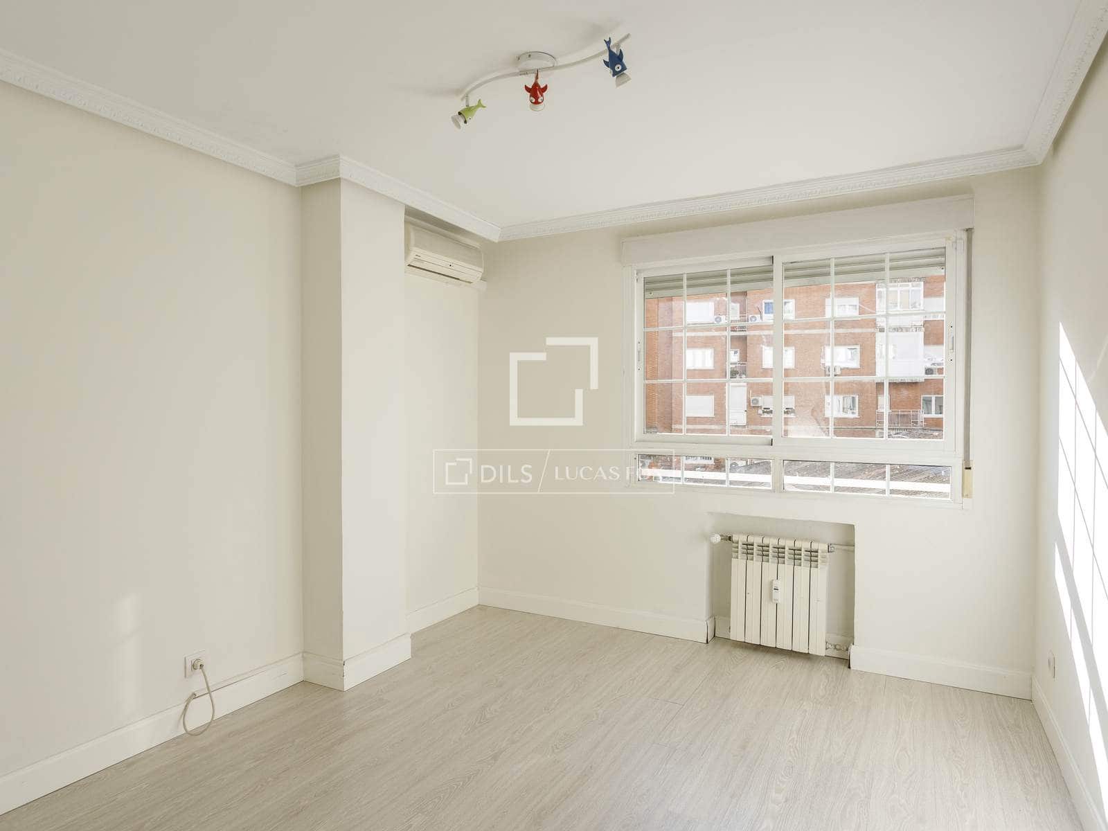 6 soveværelse Lejlighed til leje i Madrid by med garage - € 6.500 (Ref: 10160234)
