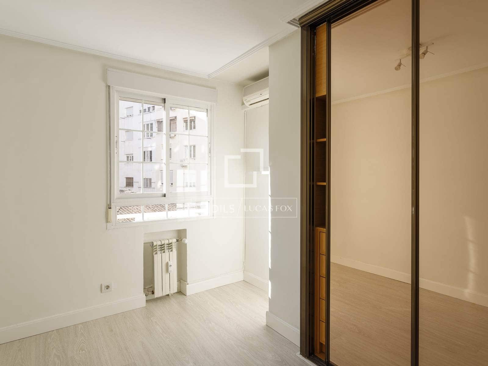 6 soveværelse Lejlighed til leje i Madrid by med garage - € 6.500 (Ref: 10160234)