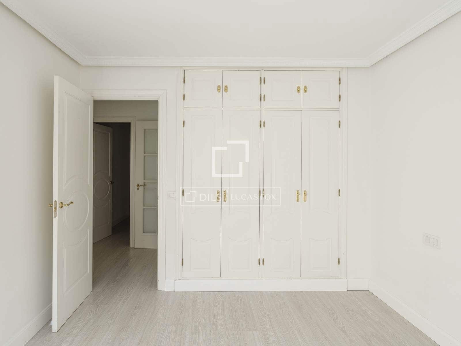 6 soveværelse Lejlighed til leje i Madrid by med garage - € 6.500 (Ref: 10160234)
