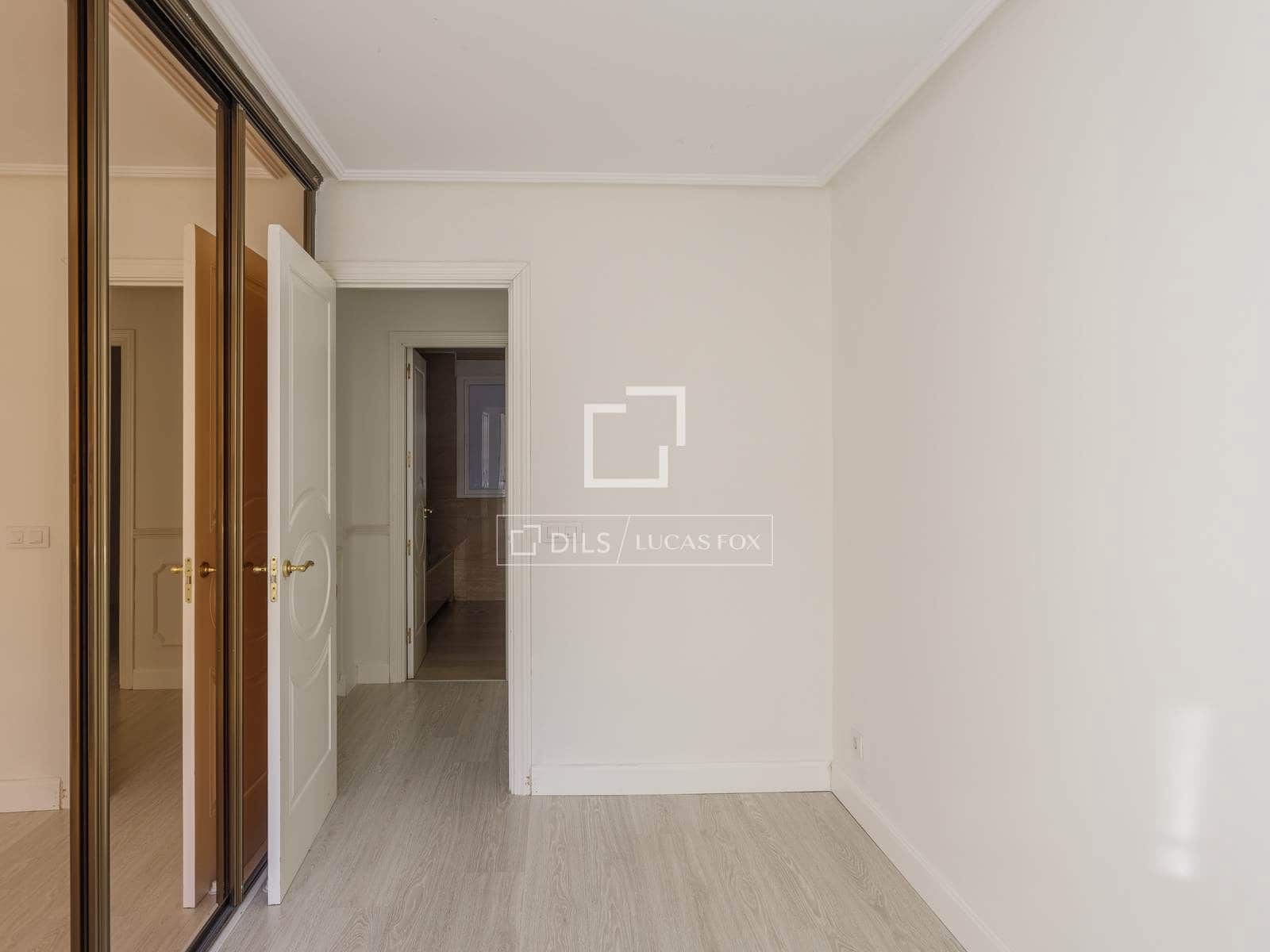 6 soveværelse Lejlighed til leje i Madrid by med garage - € 6.500 (Ref: 10160234)
