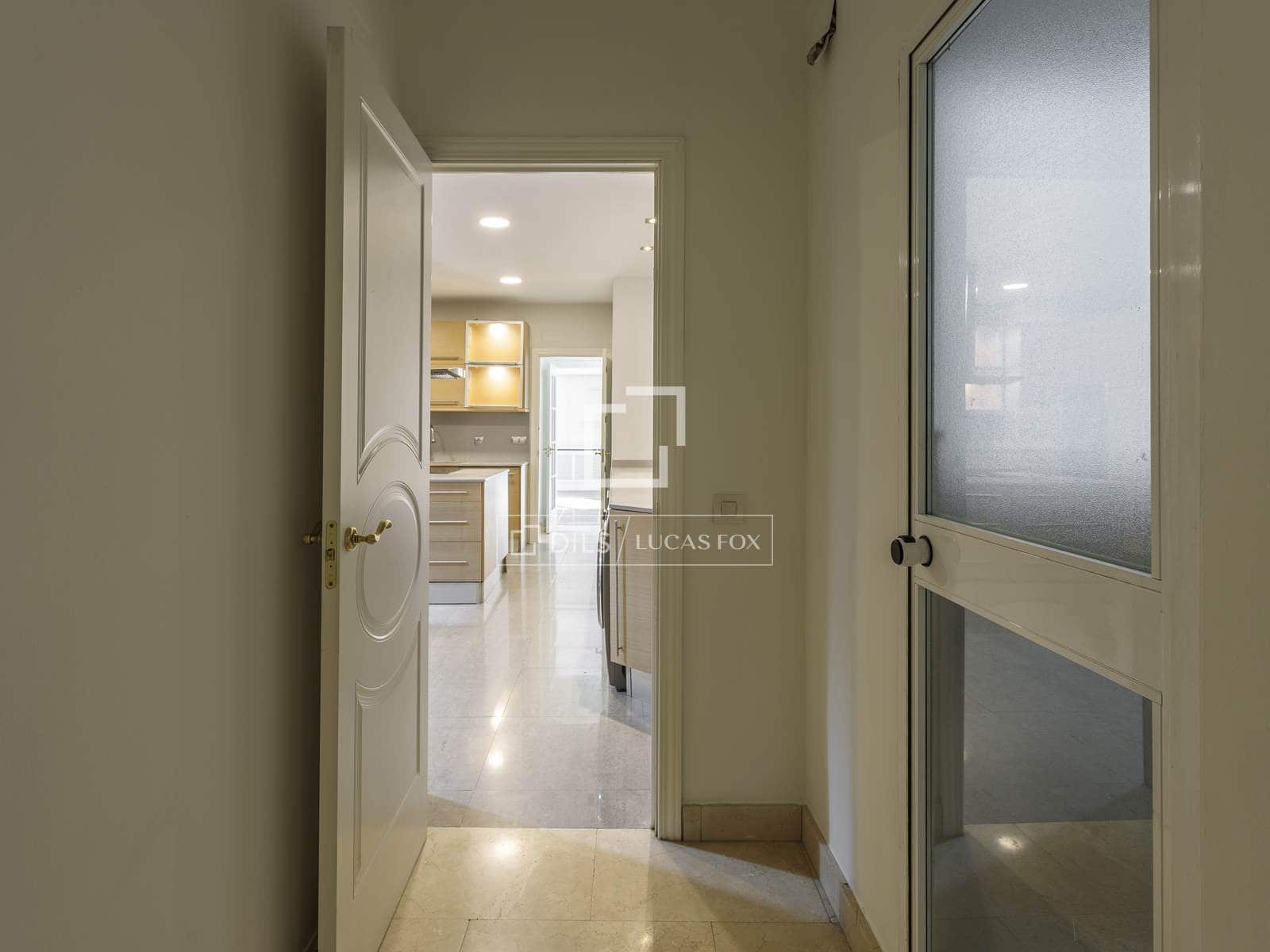 6 soveværelse Lejlighed til leje i Madrid by med garage - € 6.500 (Ref: 10160234)