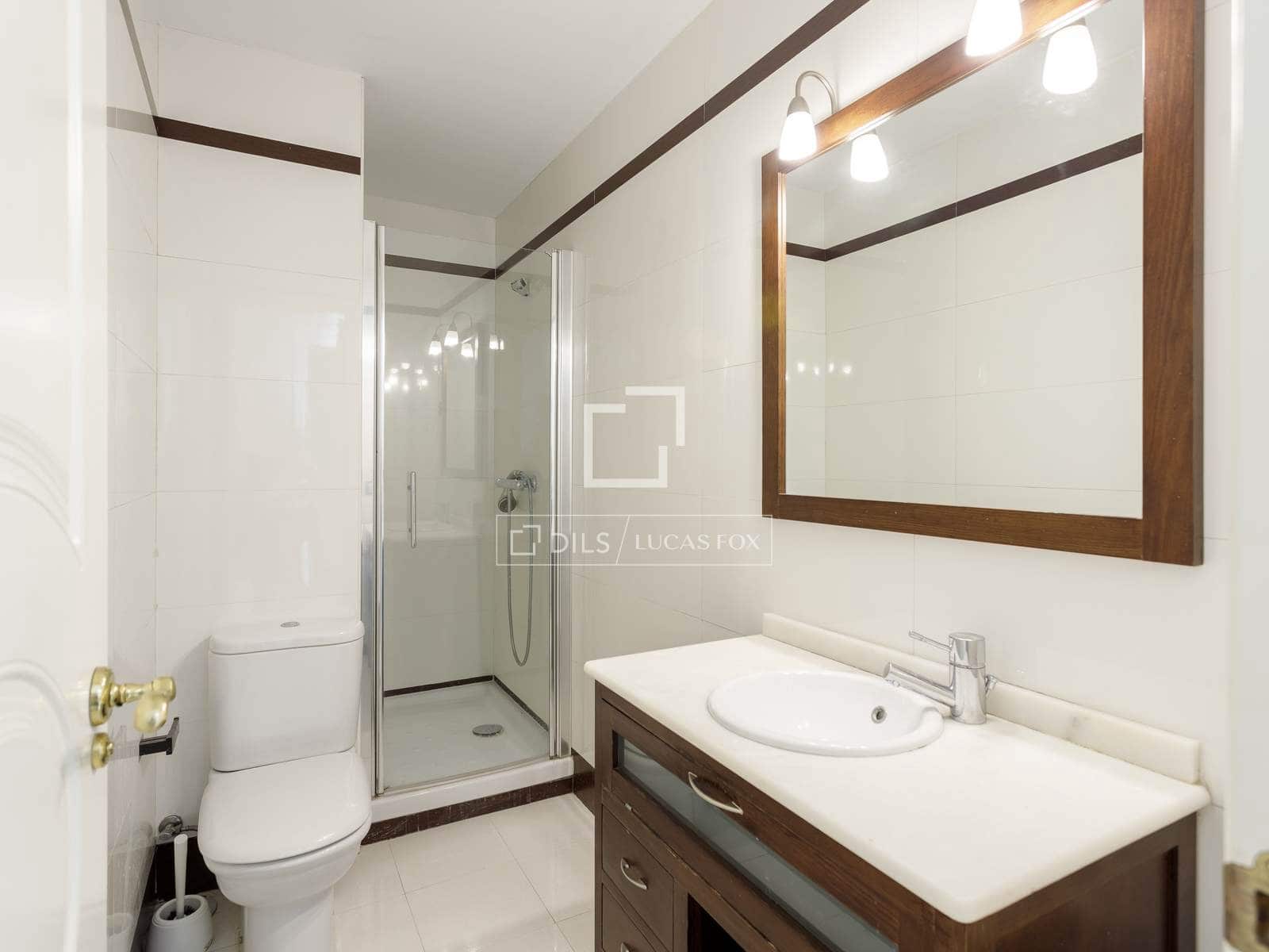 6 soveværelse Lejlighed til leje i Madrid by med garage - € 6.500 (Ref: 10160234)