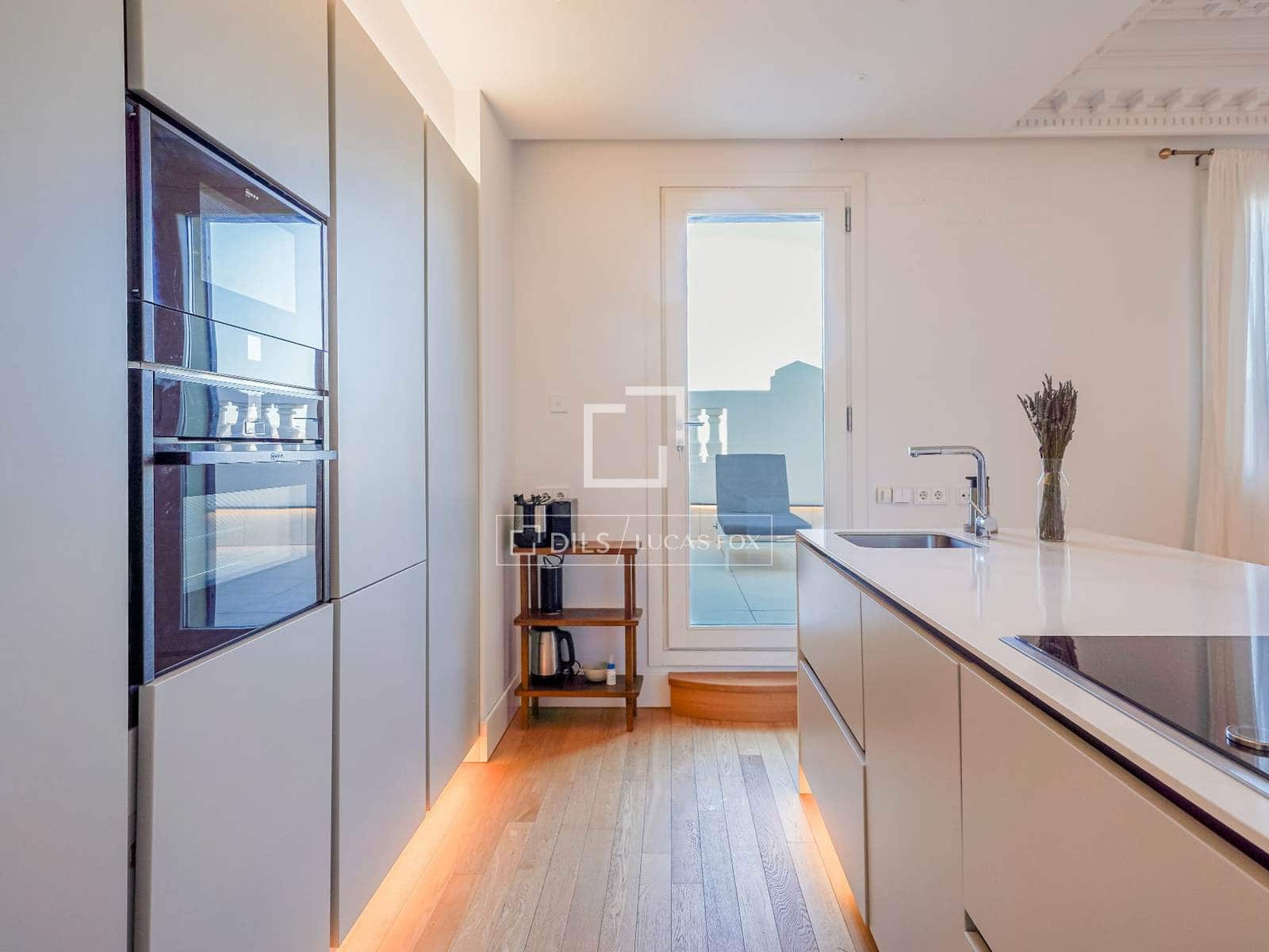 Apartamento de 2 habitaciones en Madrid ciudad en alquiler - 5.400 € (Ref: 10160235)