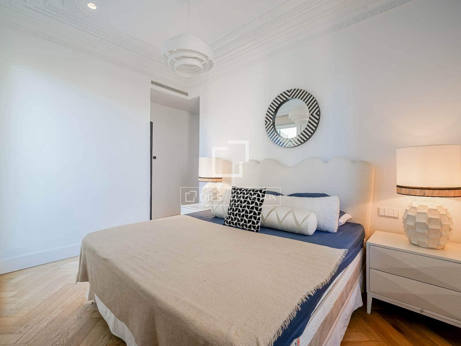 Apartamento de 2 habitaciones en Madrid ciudad en alquiler - 5.400 € (Ref: 10160235)