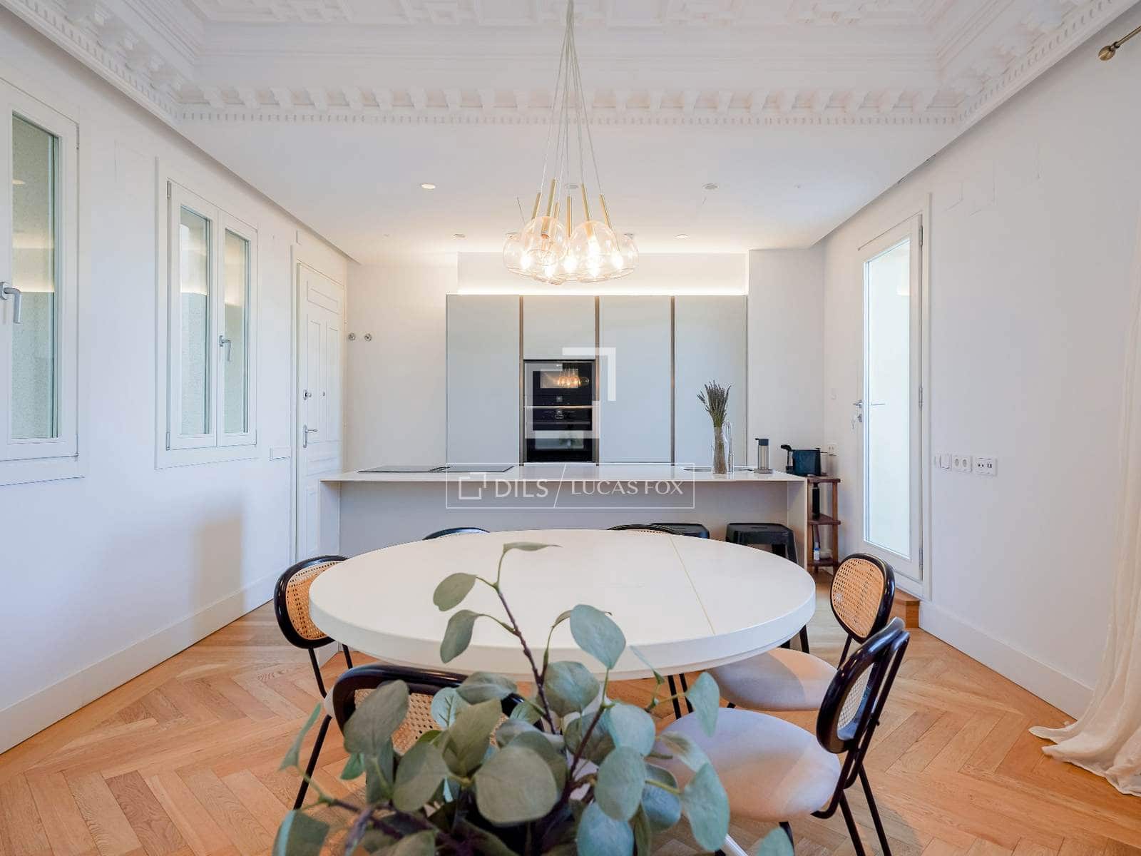 Apartamento de 2 habitaciones en Madrid ciudad en alquiler - 5.400 € (Ref: 10160235)