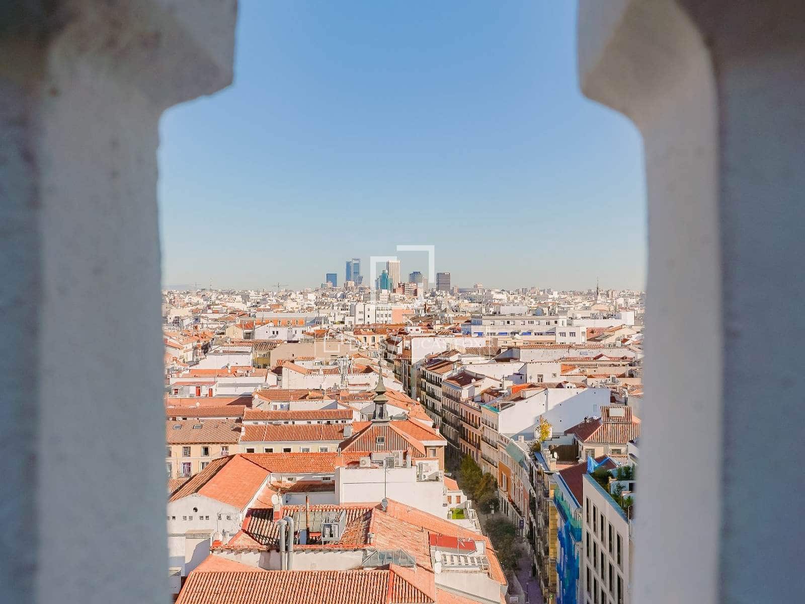 Apartamento de 2 habitaciones en Madrid ciudad en alquiler - 5.400 € (Ref: 10160235)