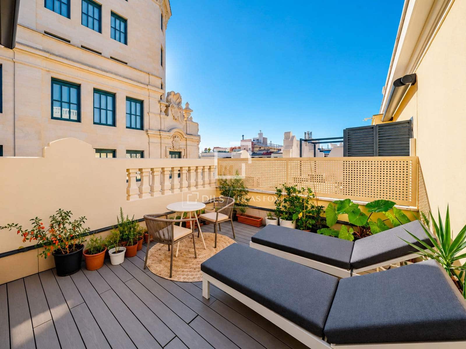 Apartamento de 2 habitaciones en Madrid ciudad en alquiler - 5.400 € (Ref: 10160235)