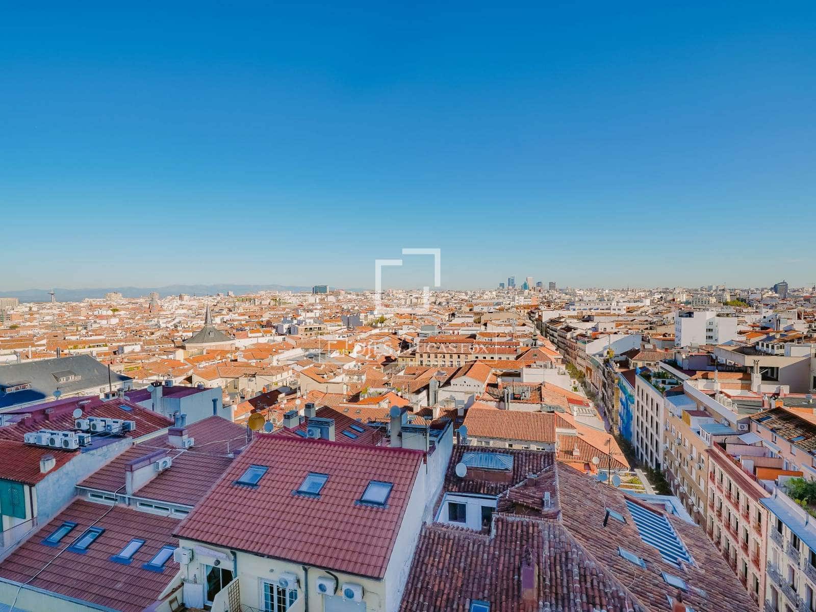 Apartamento de 2 habitaciones en Madrid ciudad en alquiler - 5.400 € (Ref: 10160235)