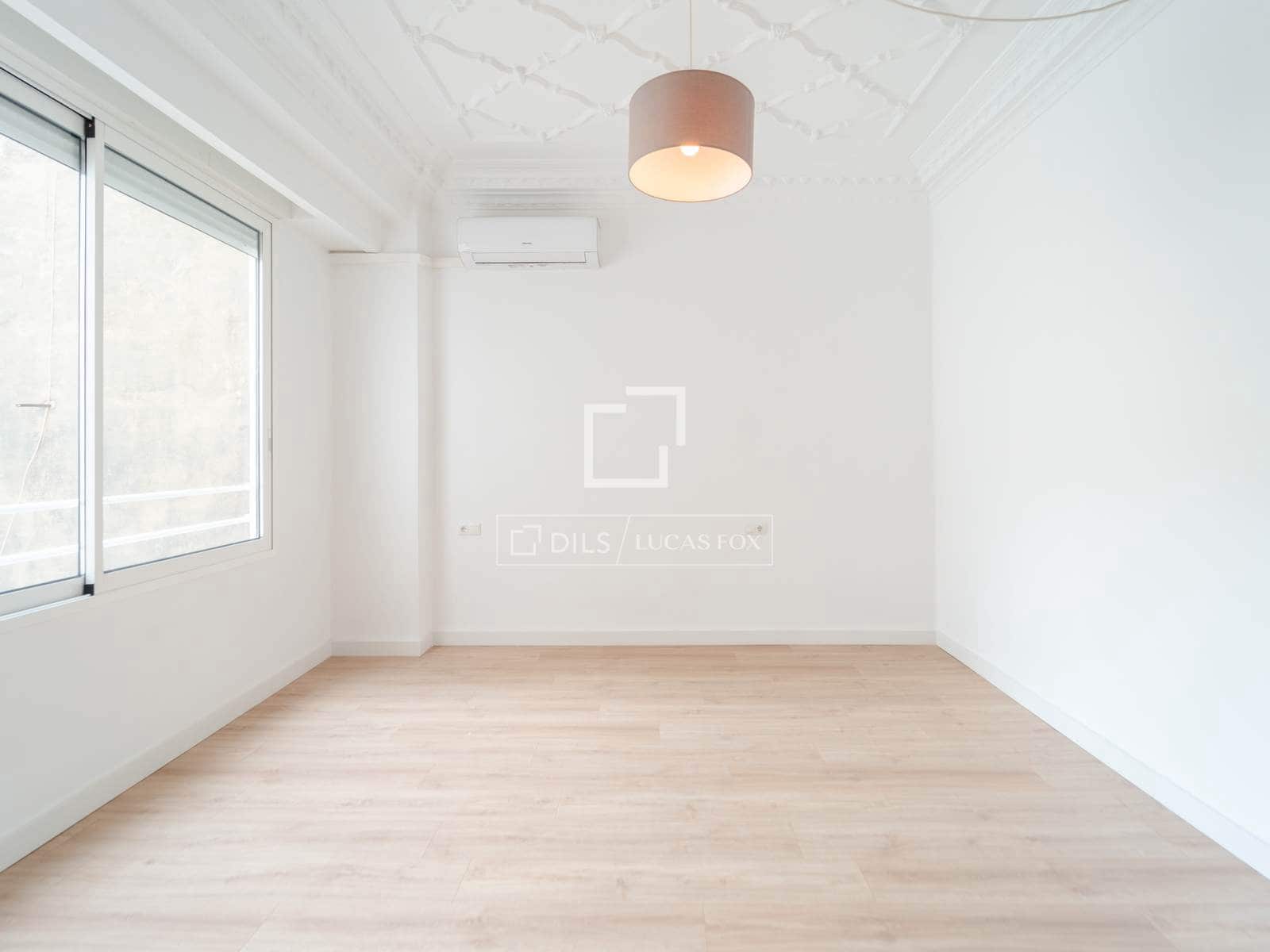 4 quarto Apartamento para arrendar em Valencia cidade - 2 200 € (Ref: 10160237)