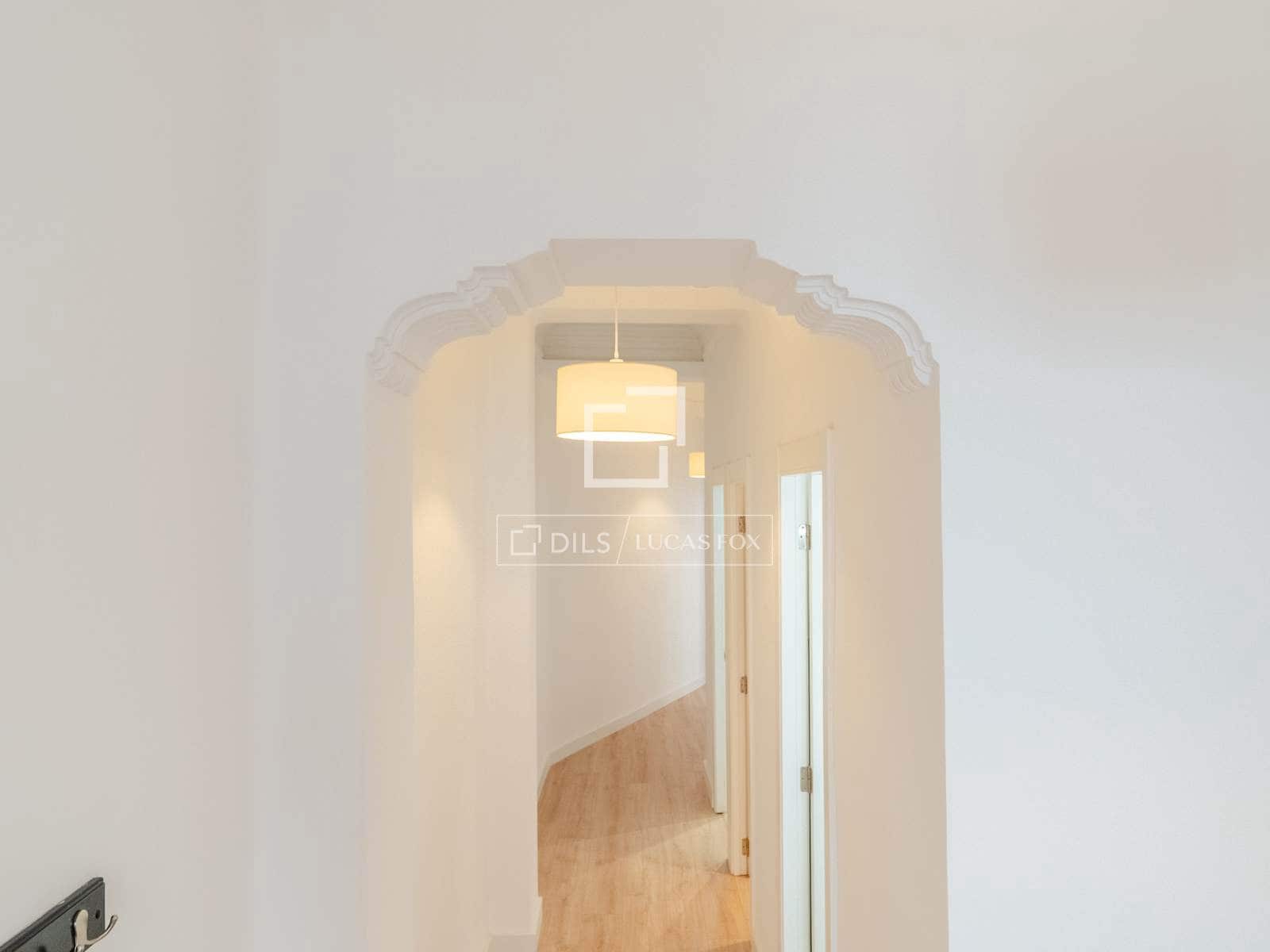 4 quarto Apartamento para arrendar em Valencia cidade - 2 200 € (Ref: 10160237)