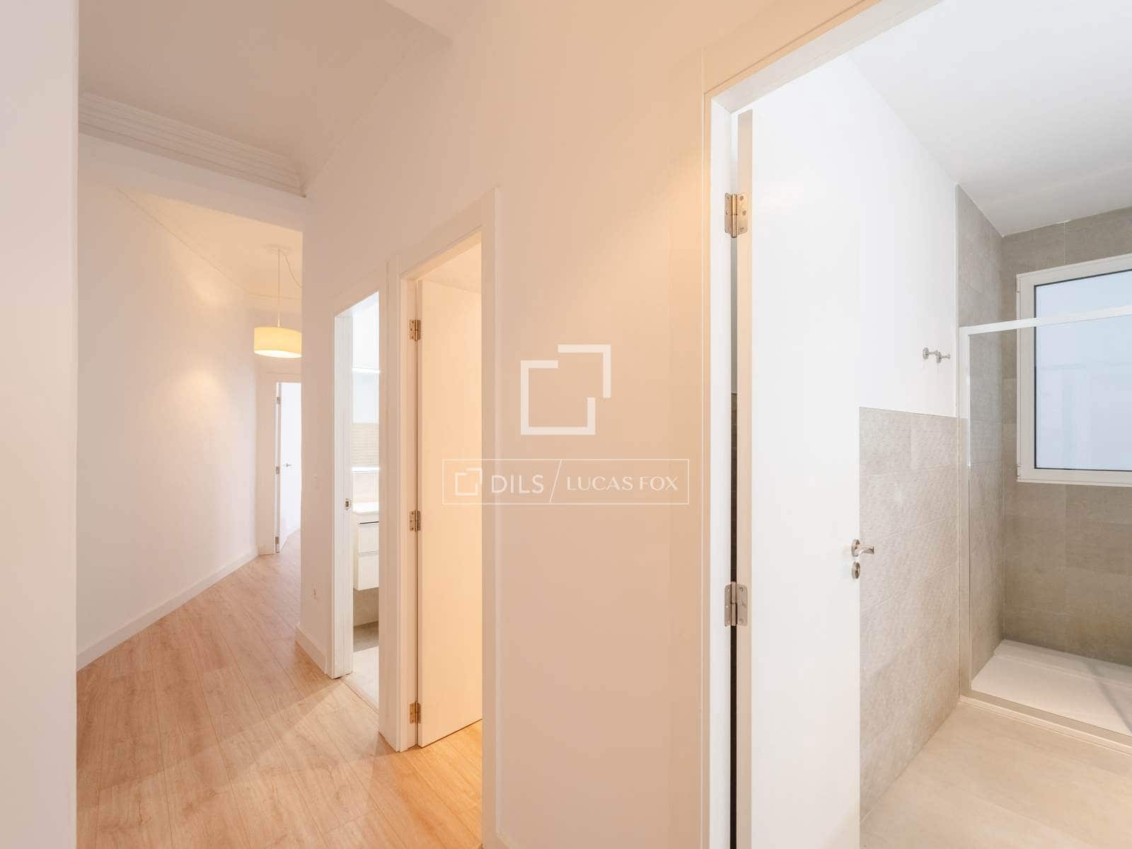 4 quarto Apartamento para arrendar em Valencia cidade - 2 200 € (Ref: 10160237)