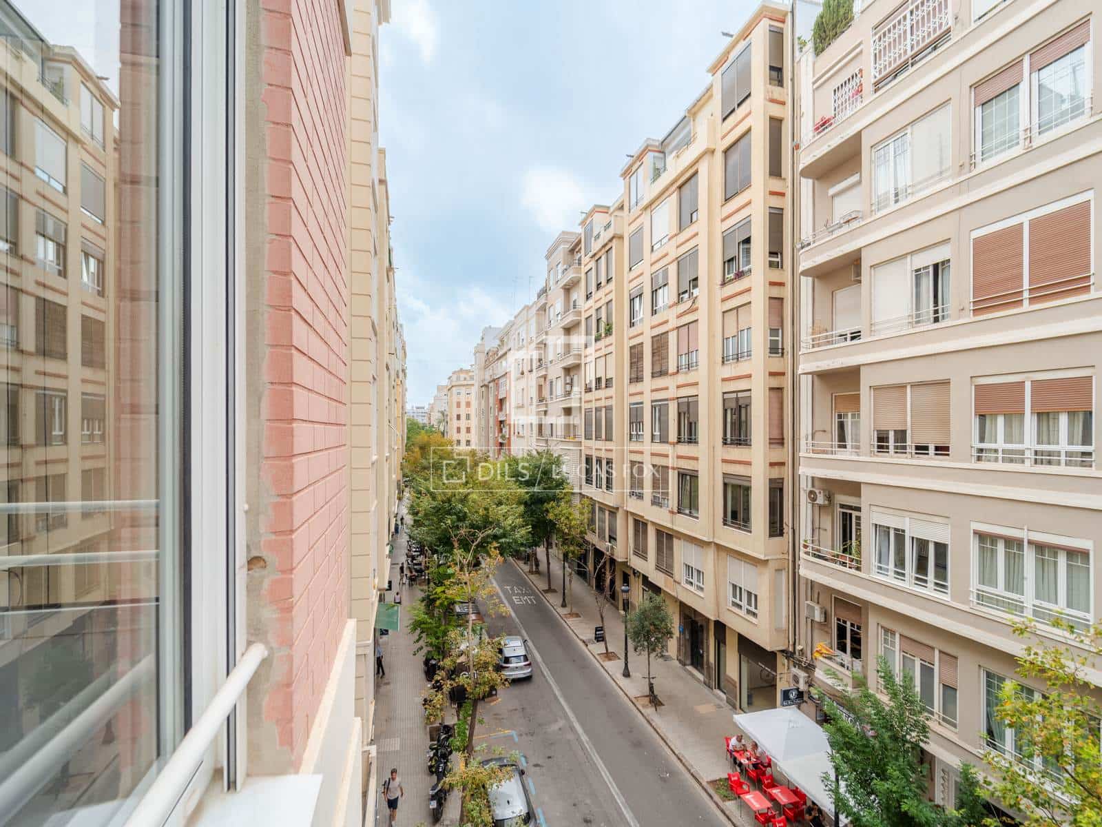 4 quarto Apartamento para arrendar em Valencia cidade - 2 200 € (Ref: 10160237)