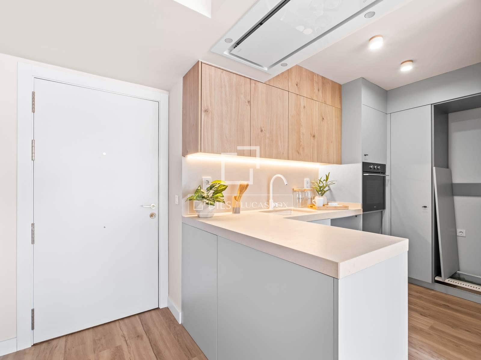 2 soveværelse Lejlighed til salg i Alicante by - € 439.000 (Ref: 10160238)