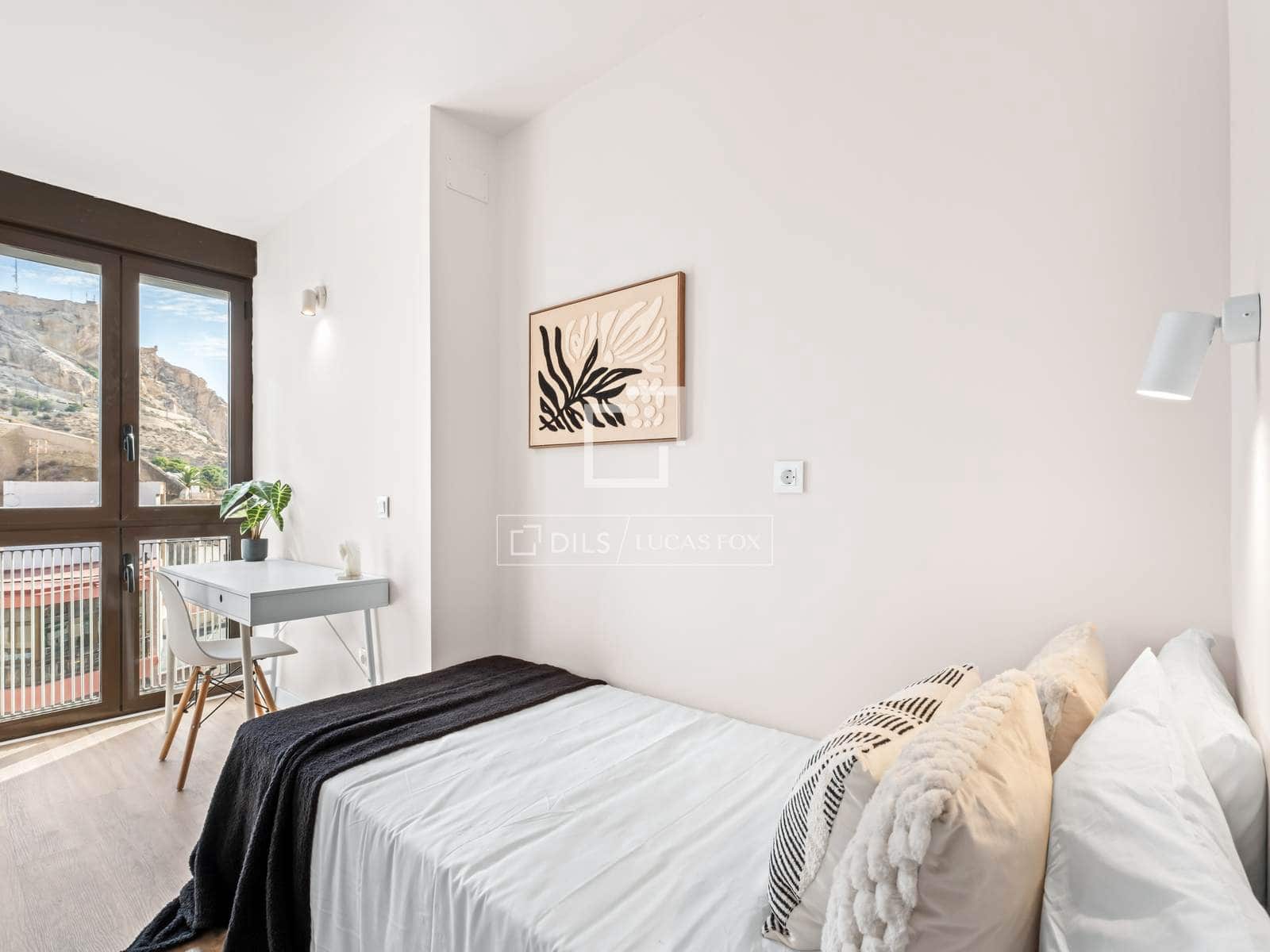 2 soveværelse Lejlighed til salg i Alicante by - € 439.000 (Ref: 10160238)
